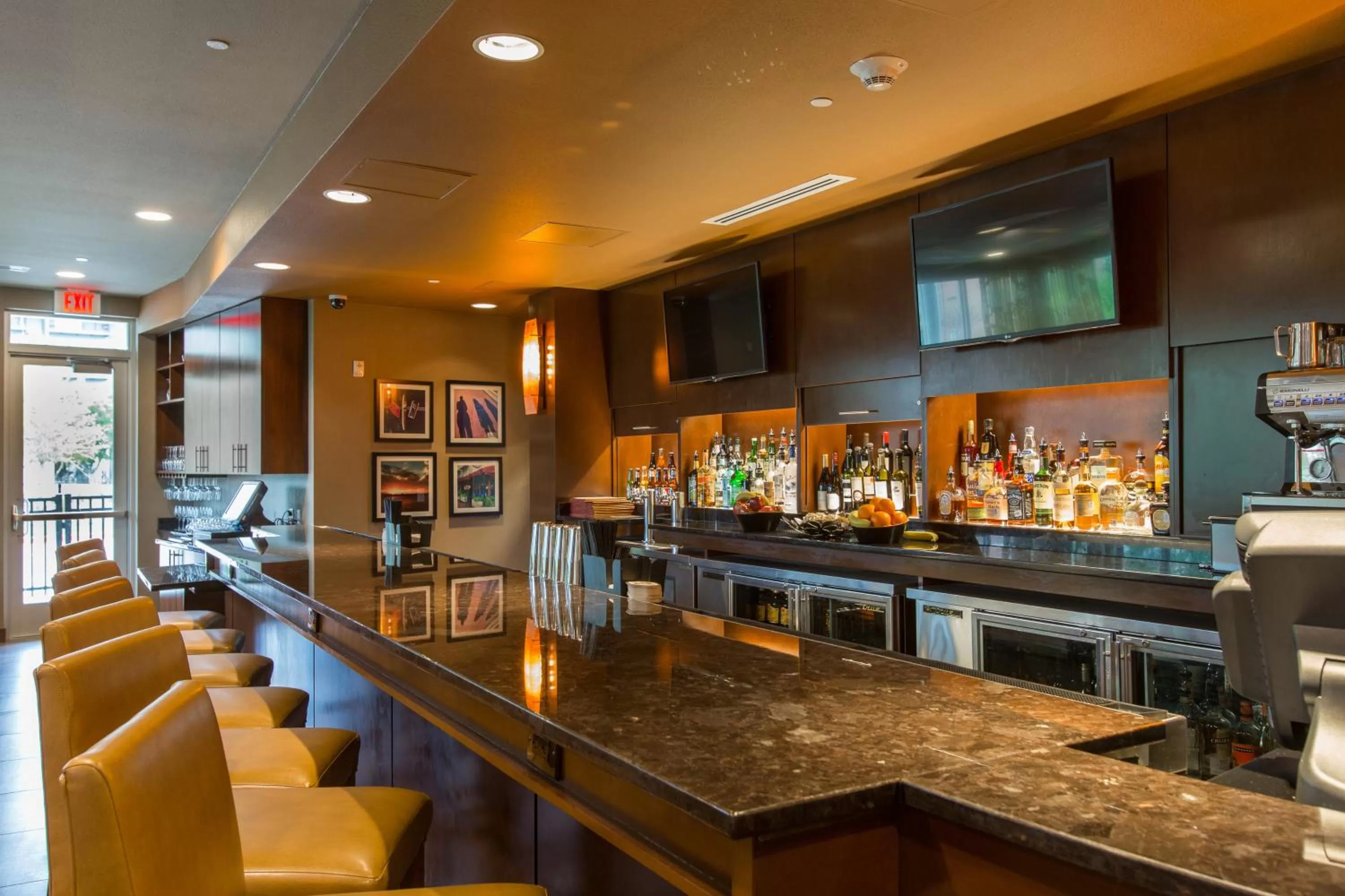 Restaurant/places to eat in Cambria Hotel Plano - Frisco