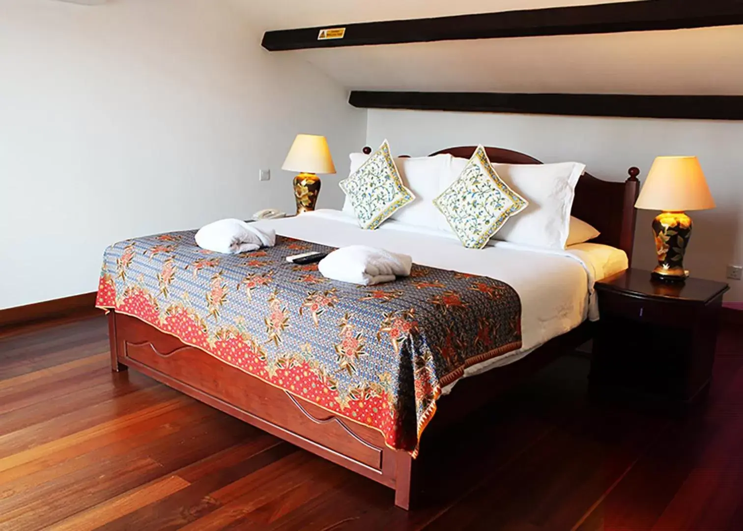 Vista Room in Heeren Straits Hotel Vista Room in Heeren Straits Hotel