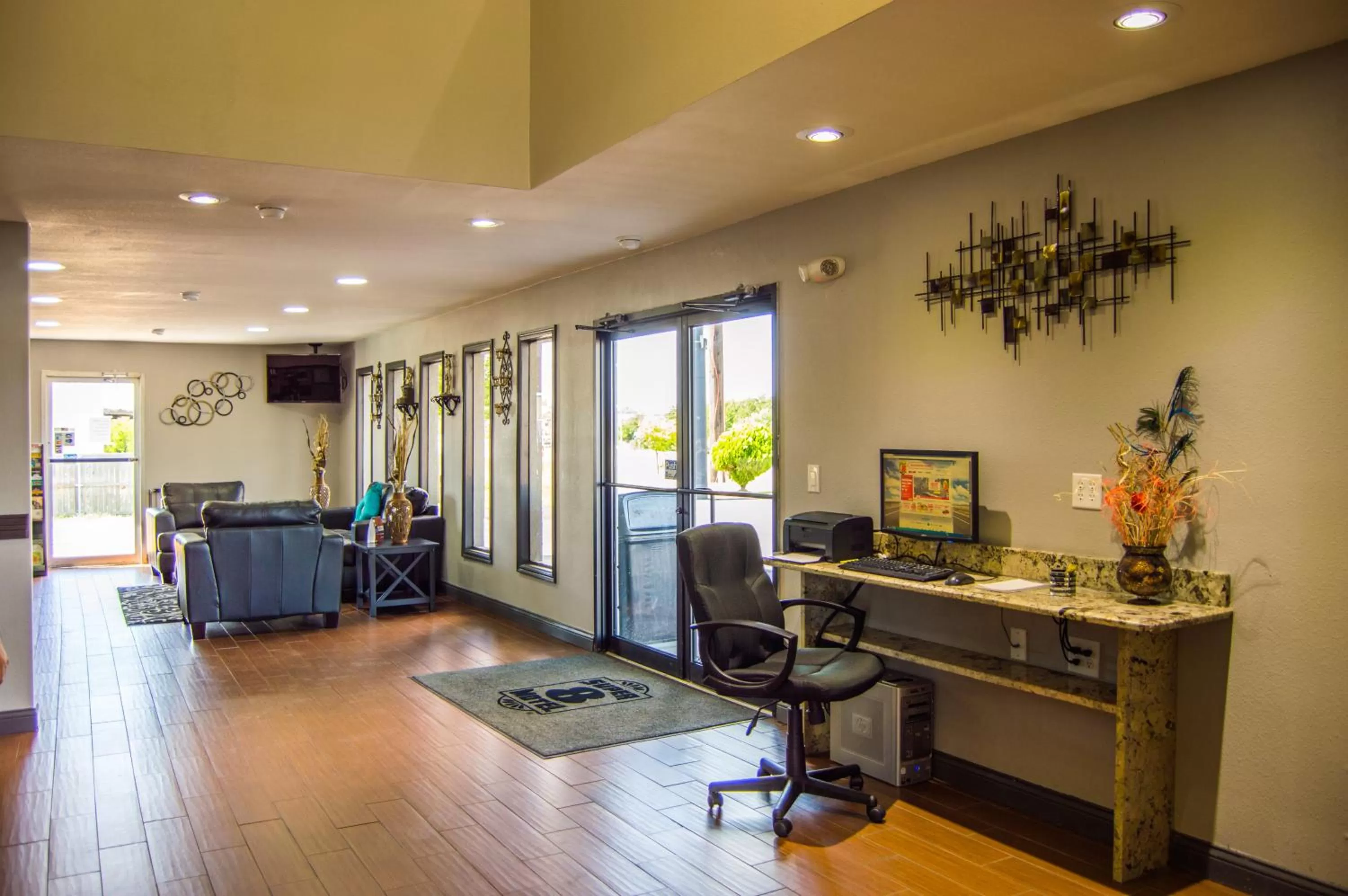 Lobby or reception in Super 8 by Wyndham Ardmore