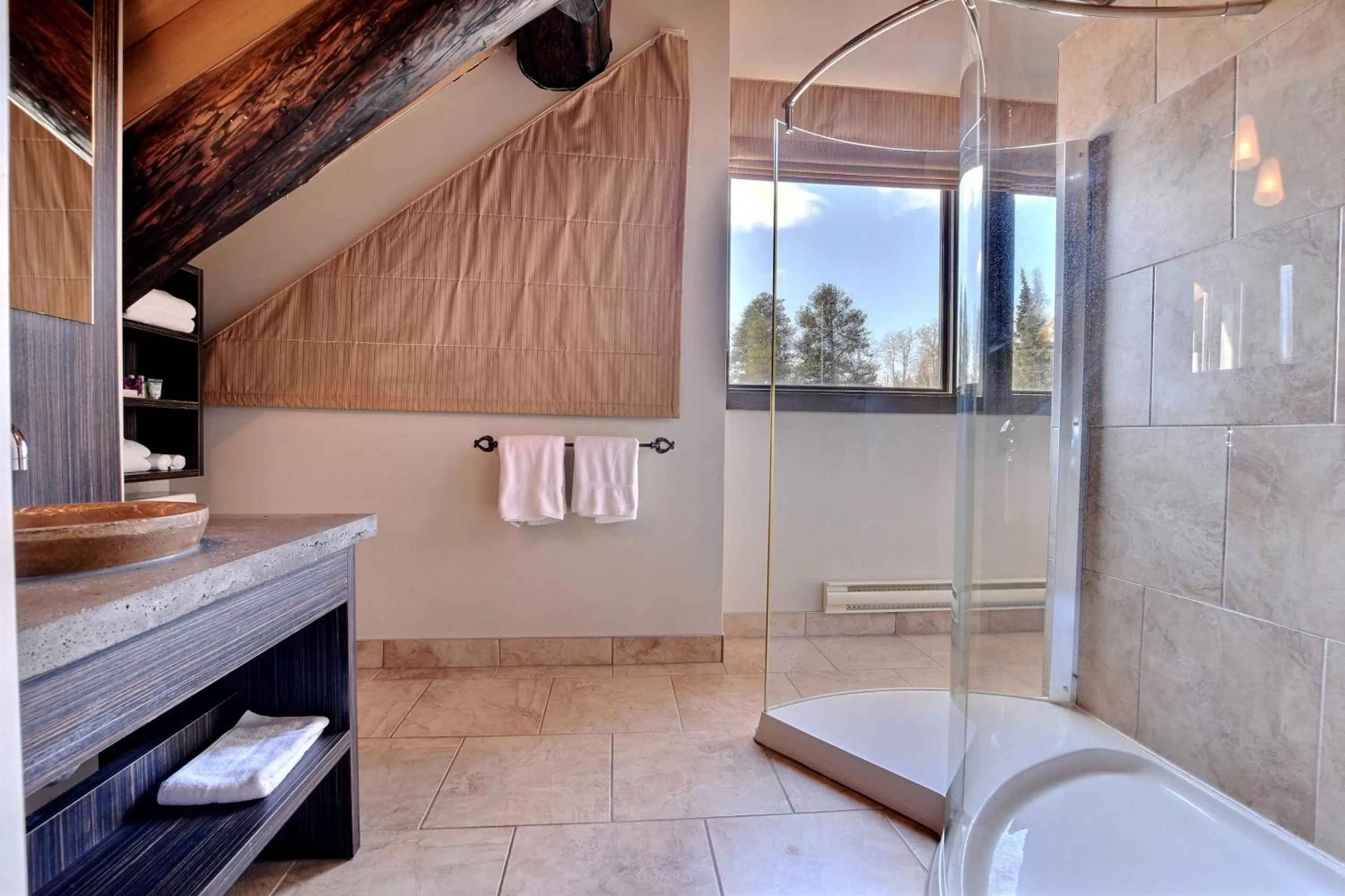 Les Condos Du Lac Taureau- Rooms & Condos