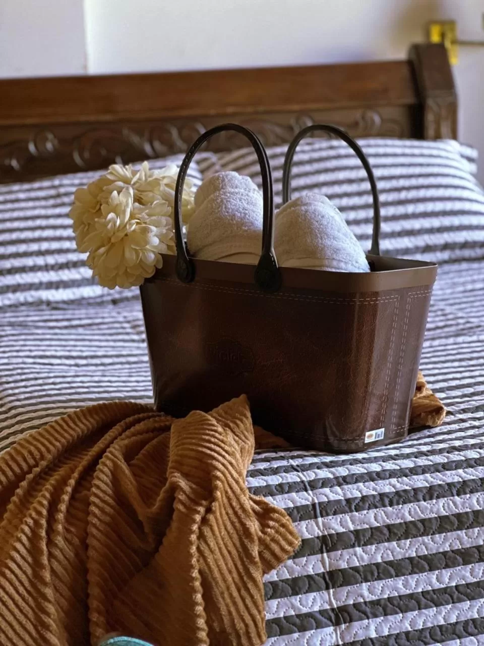 Bed in Sunset Paradise