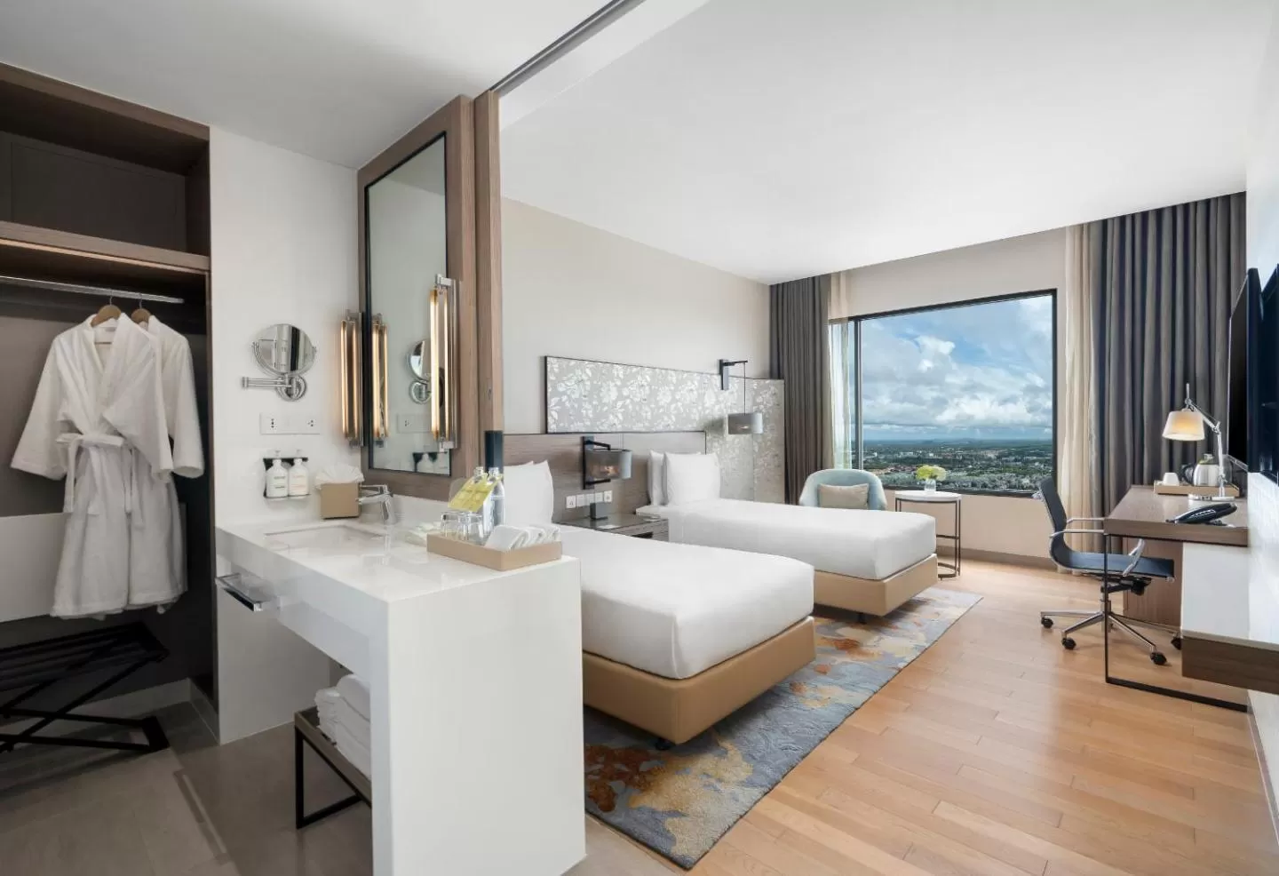 Bed in Holiday Inn & Suites Rayong City Centre by IHG