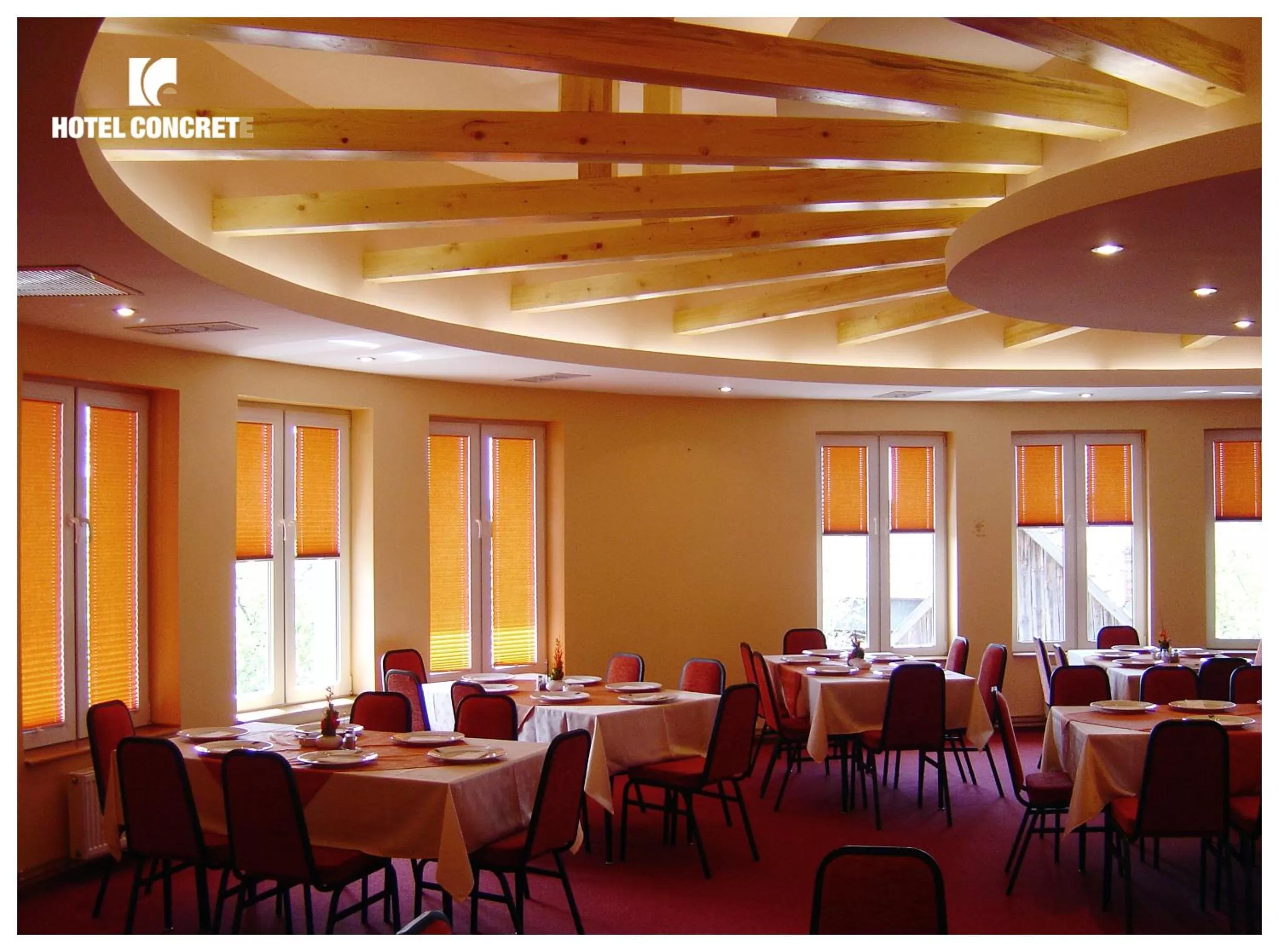 Restaurant/Places to Eat in Hotel Concrete