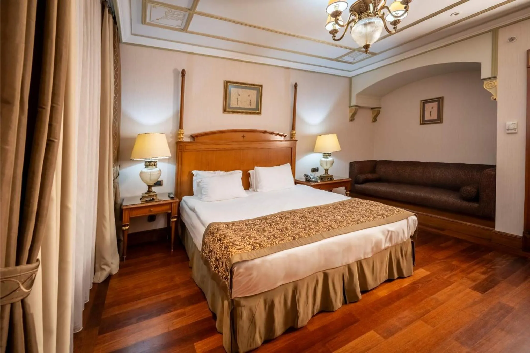 Bed in The Central Palace Taksim