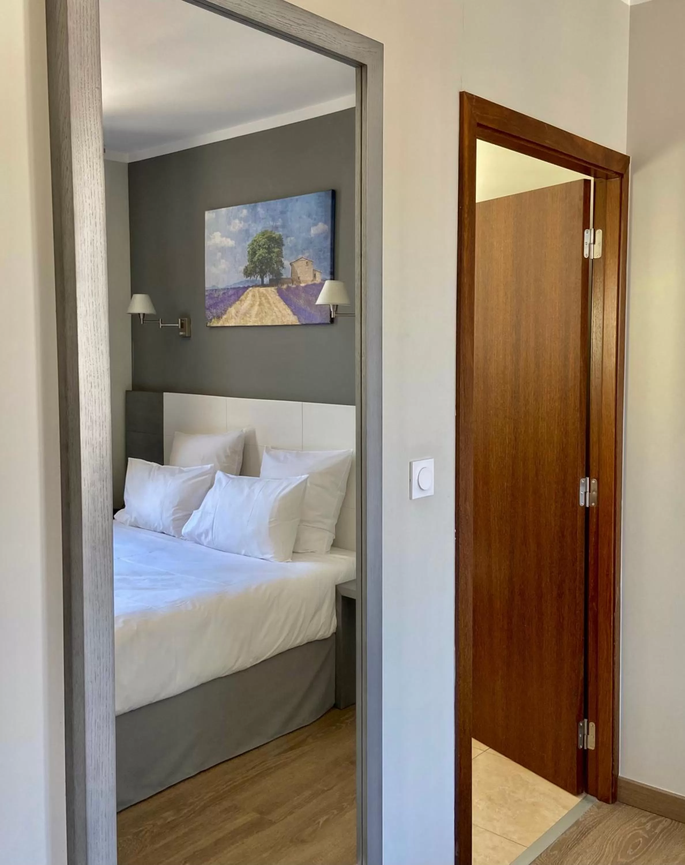 Bed in Hôtel La Falaise