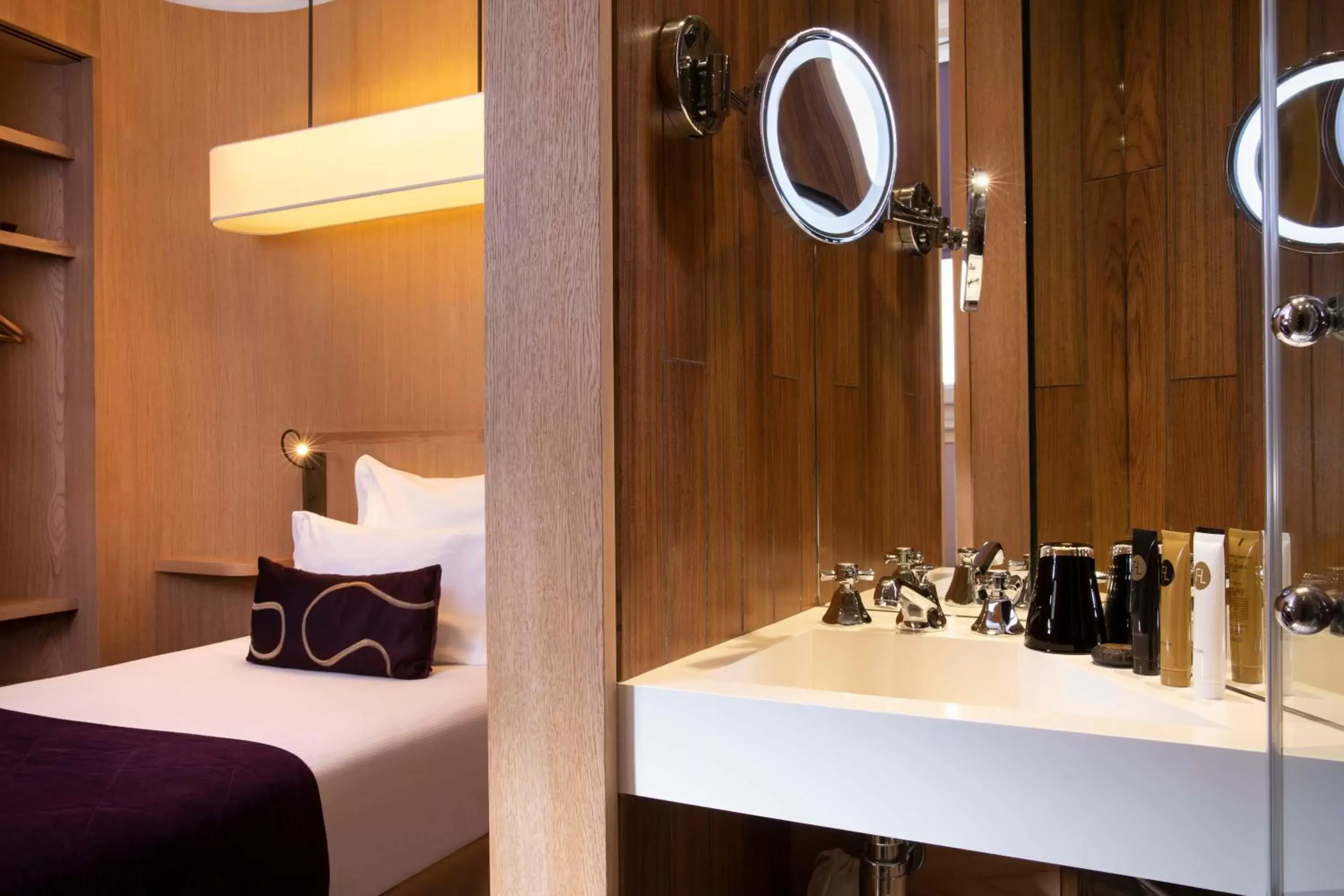 Classic Single Room in Hotel Maison FL Classic Single Room in Hotel Maison FL