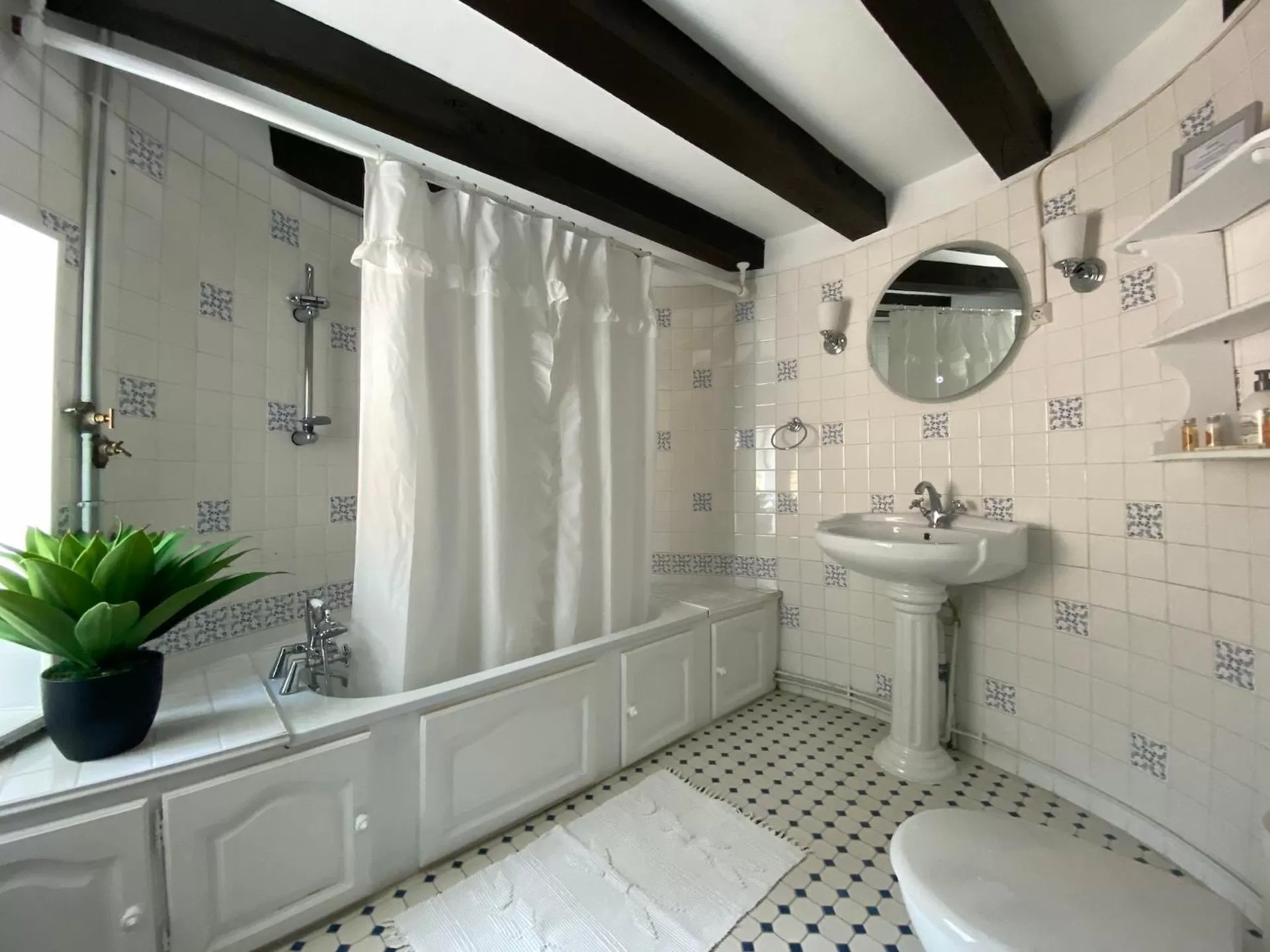 Bathroom in Le Petit Chateau De Sainte Colombe