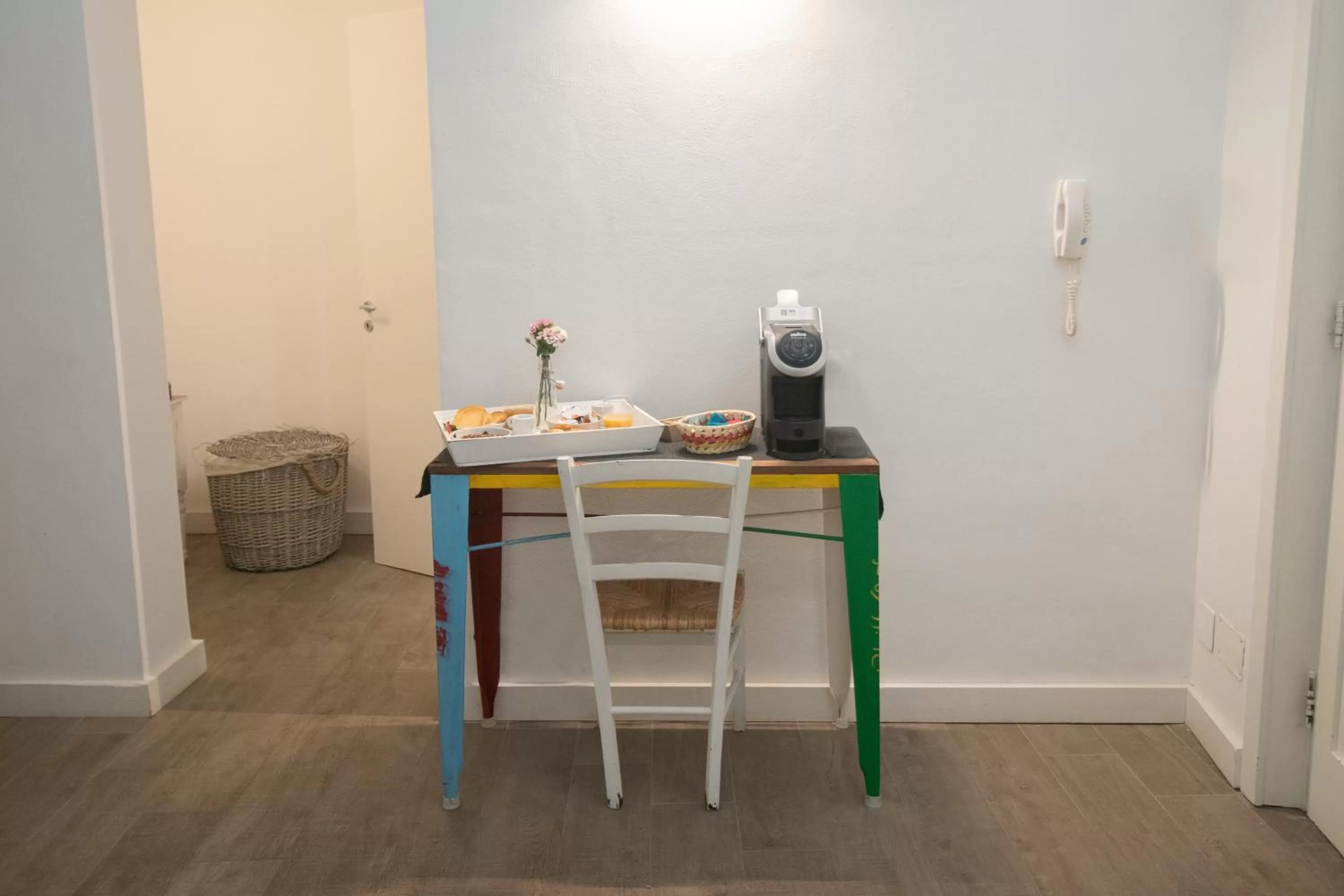 Photo of the whole room in Casa Balmes