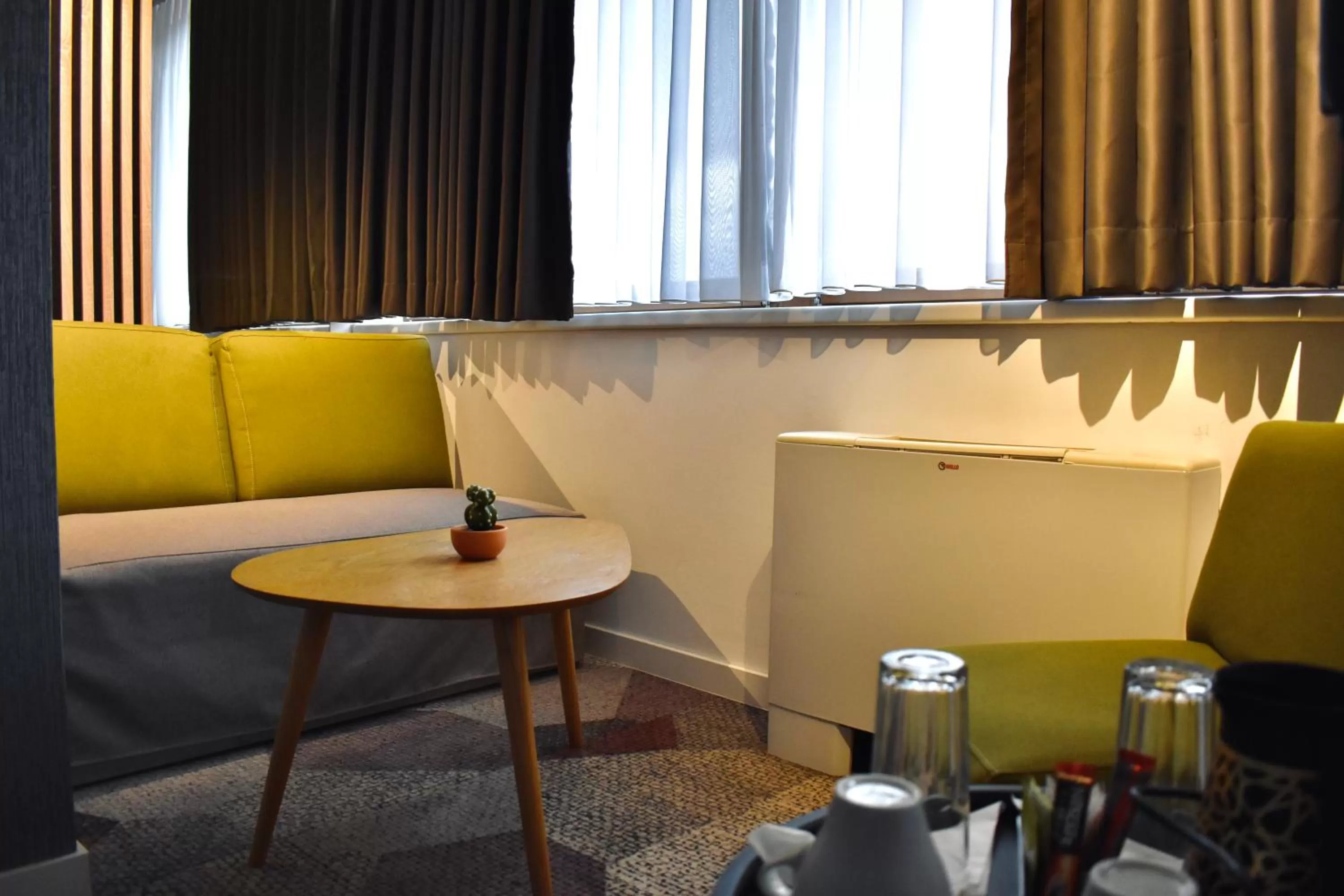 Coffee/tea facilities in Hotel City View Deluxe