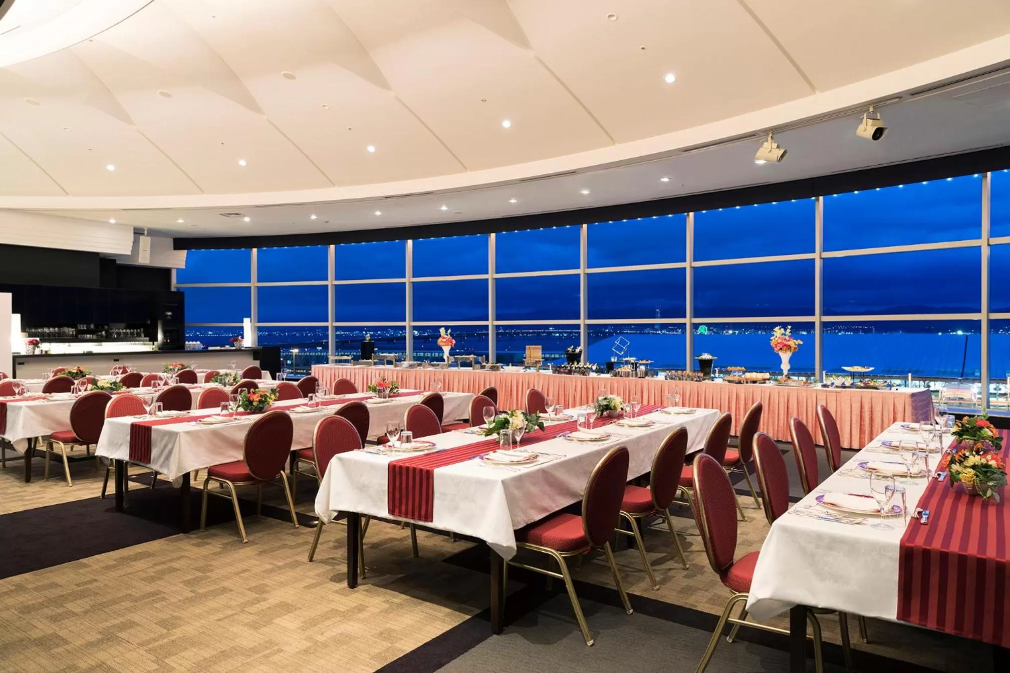 Restaurant/Places to Eat in Hotel Nikko Kansai Airport - 3 mins walk to the airport