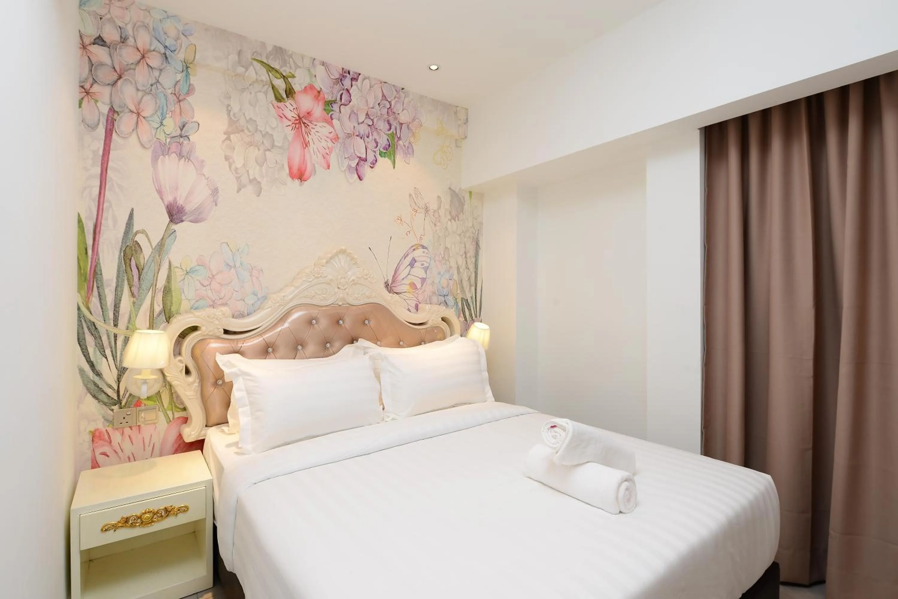 Bed in Hotel de Art USJ 21