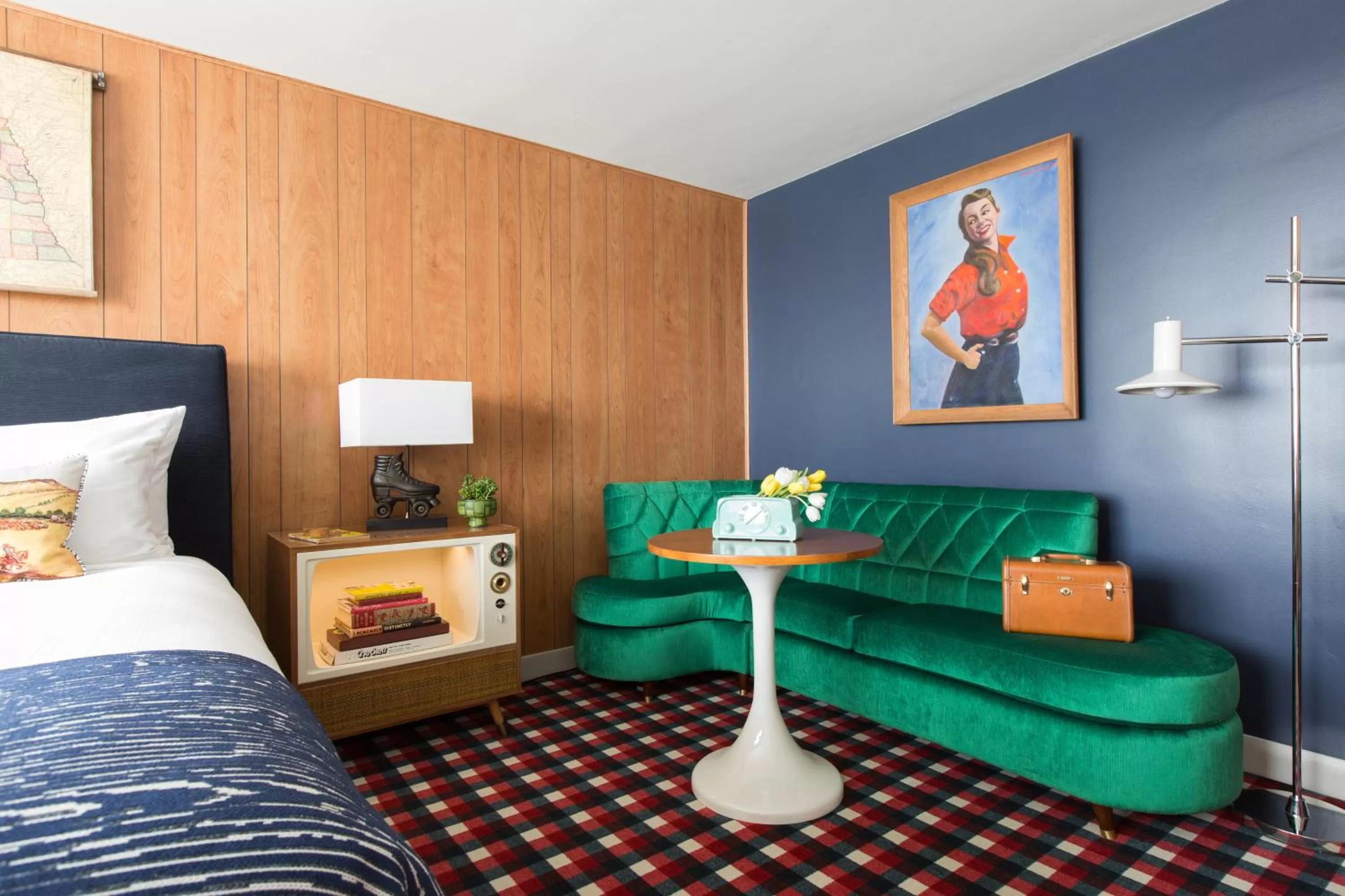 Photo of the whole room, Bed in Graduate by Hilton Lincoln