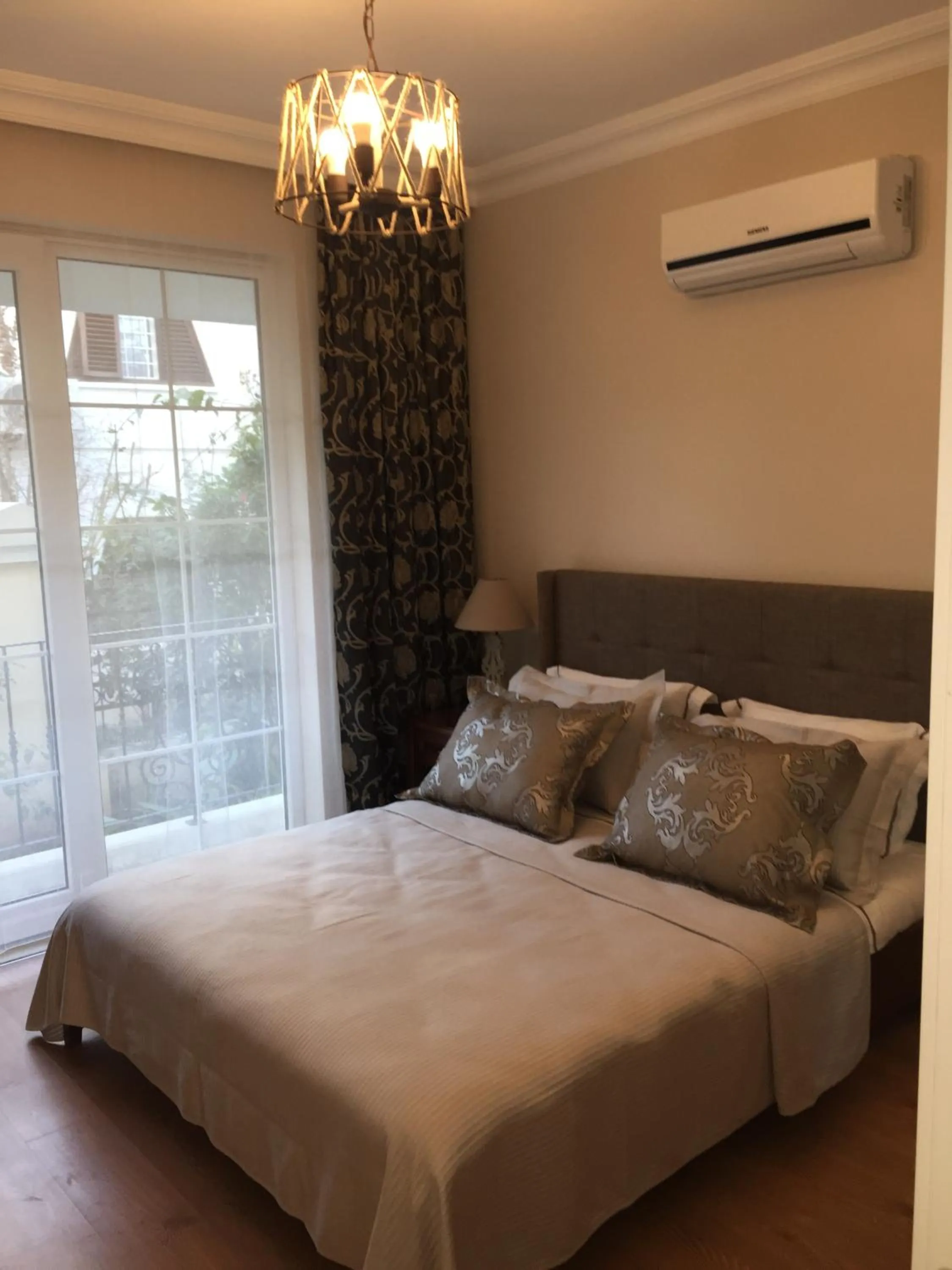 Bed in Kemer Residence