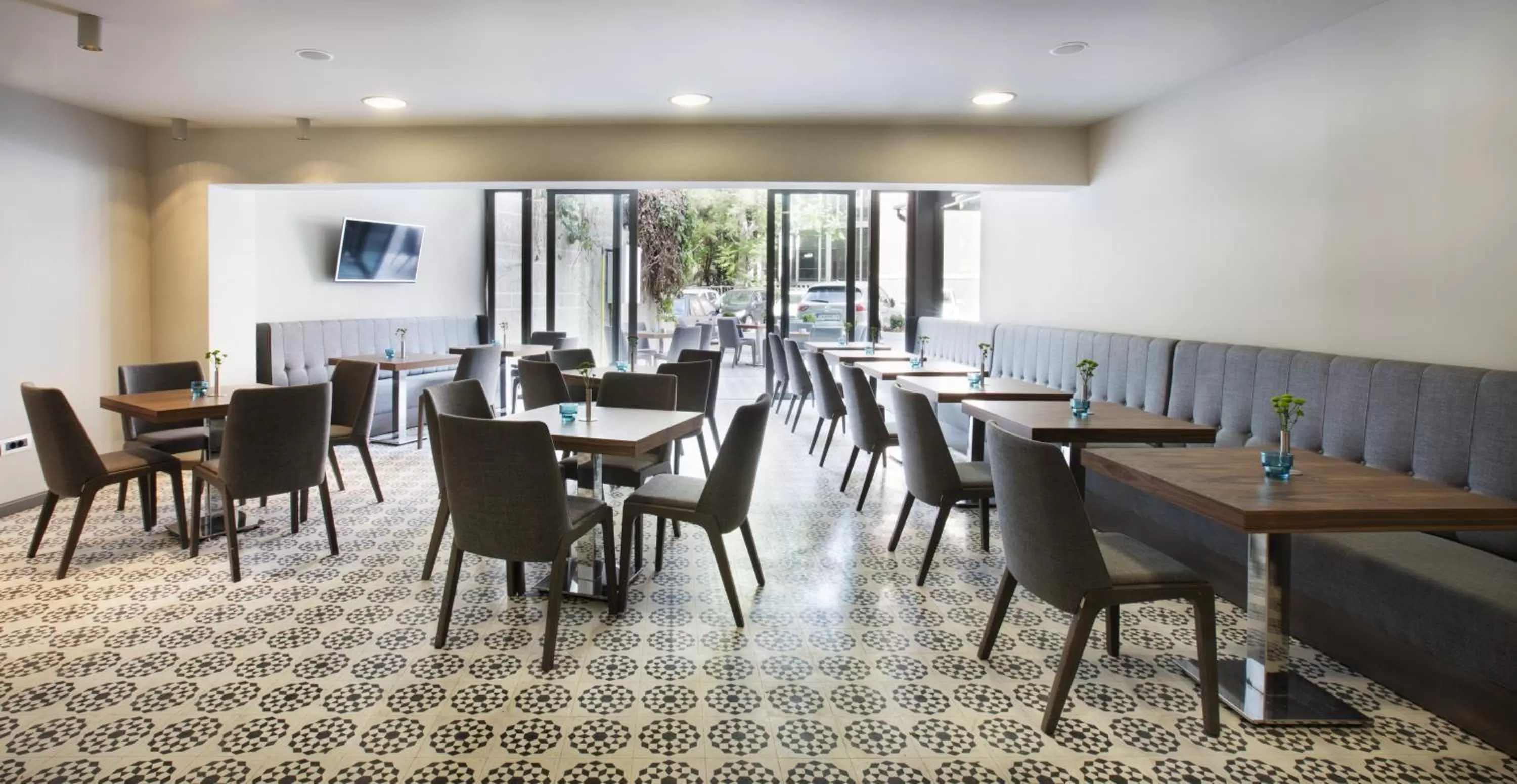 Restaurant/places to eat in Hotel Arcadia Blue Istanbul