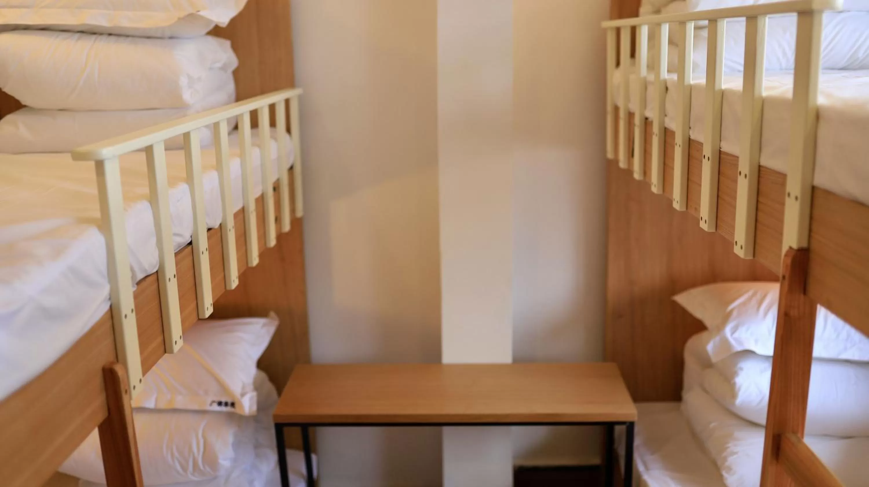 Bunk Bed in Travel light Guilin