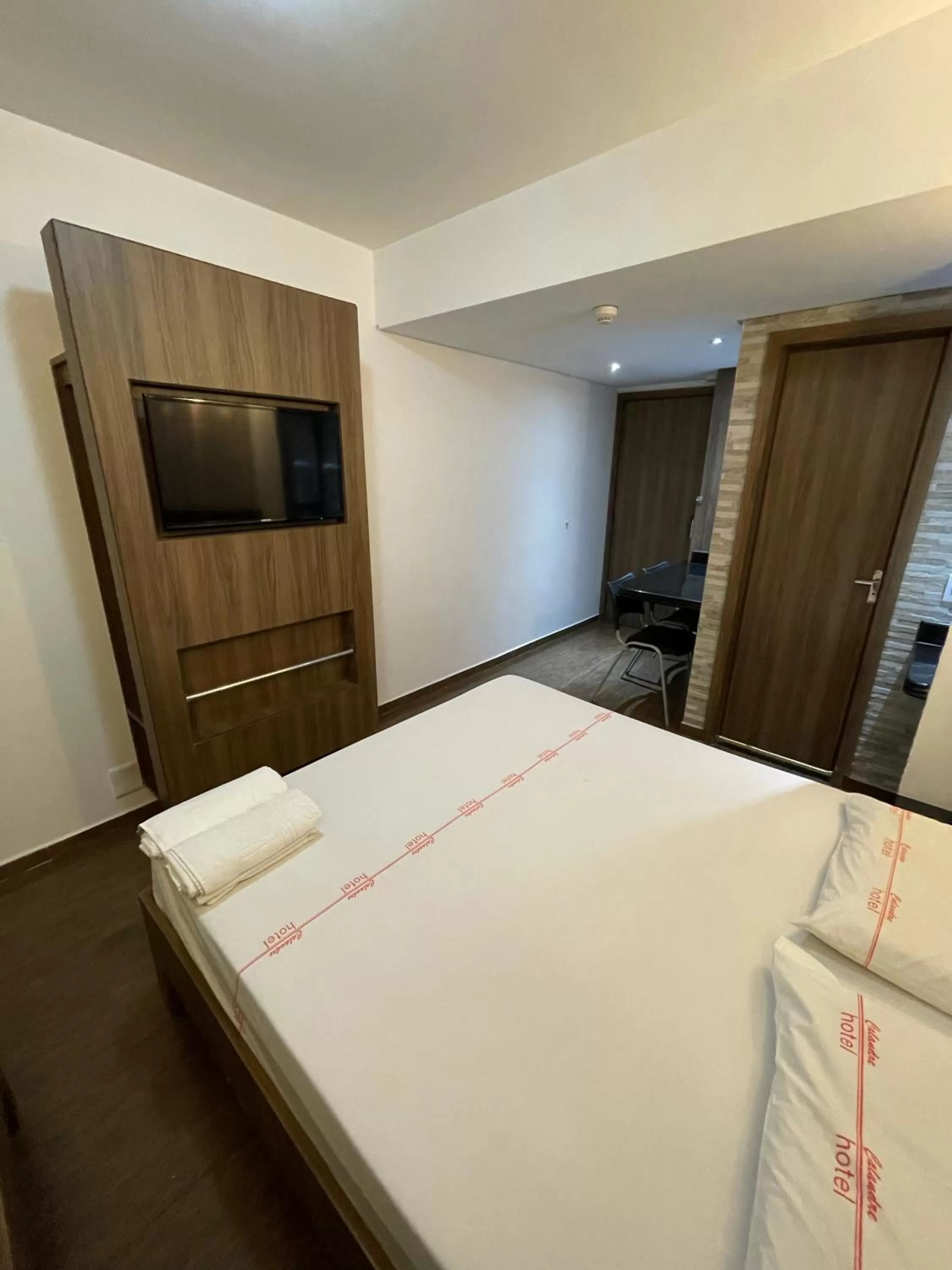 Bed in Calandre Hotel