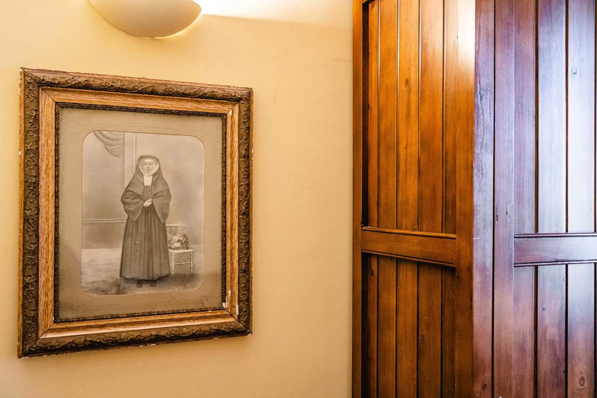 Decorative detail in Guesthouse PoortAckere