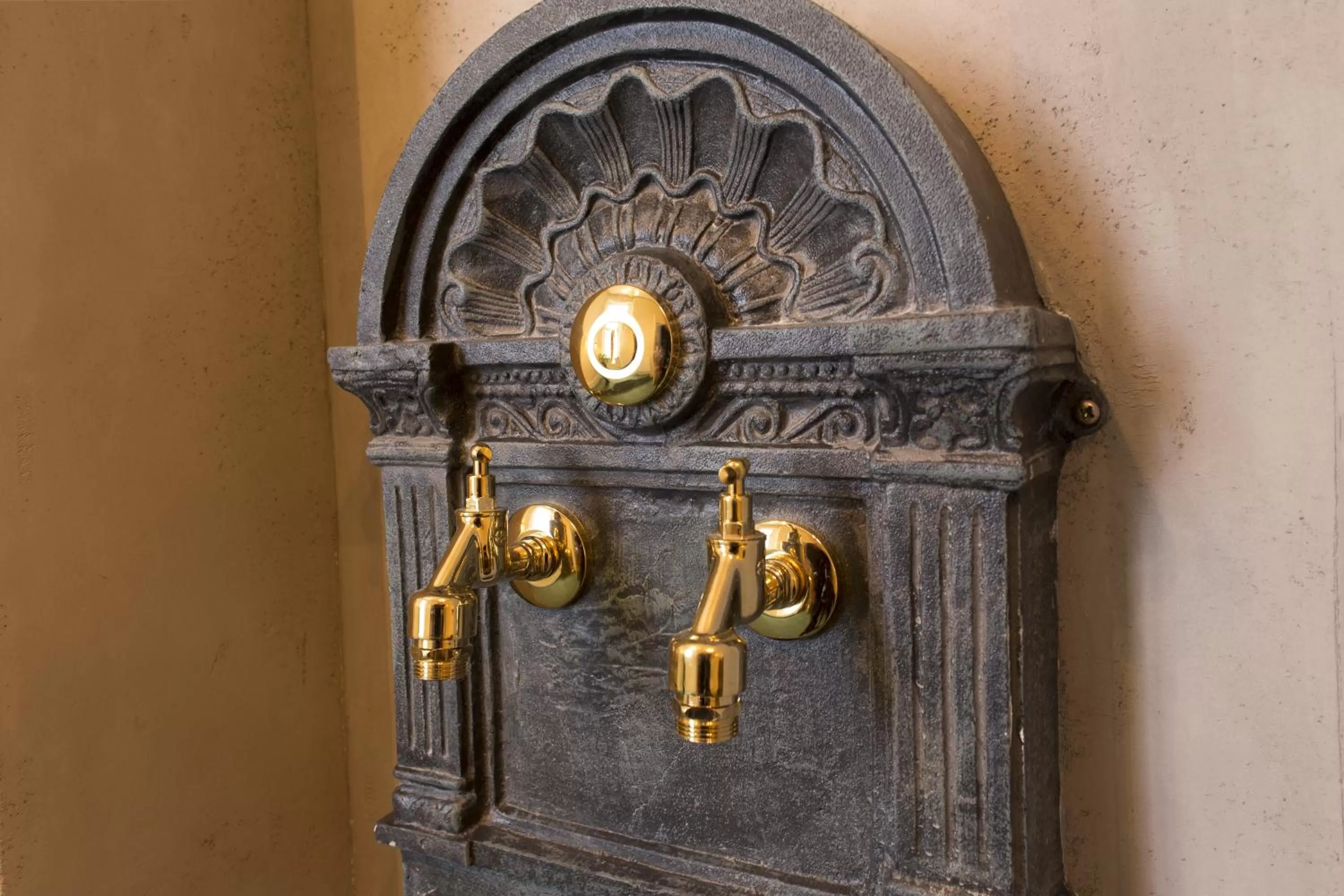 Decorative detail in Palais Esplanade Hamburg - Adults Only