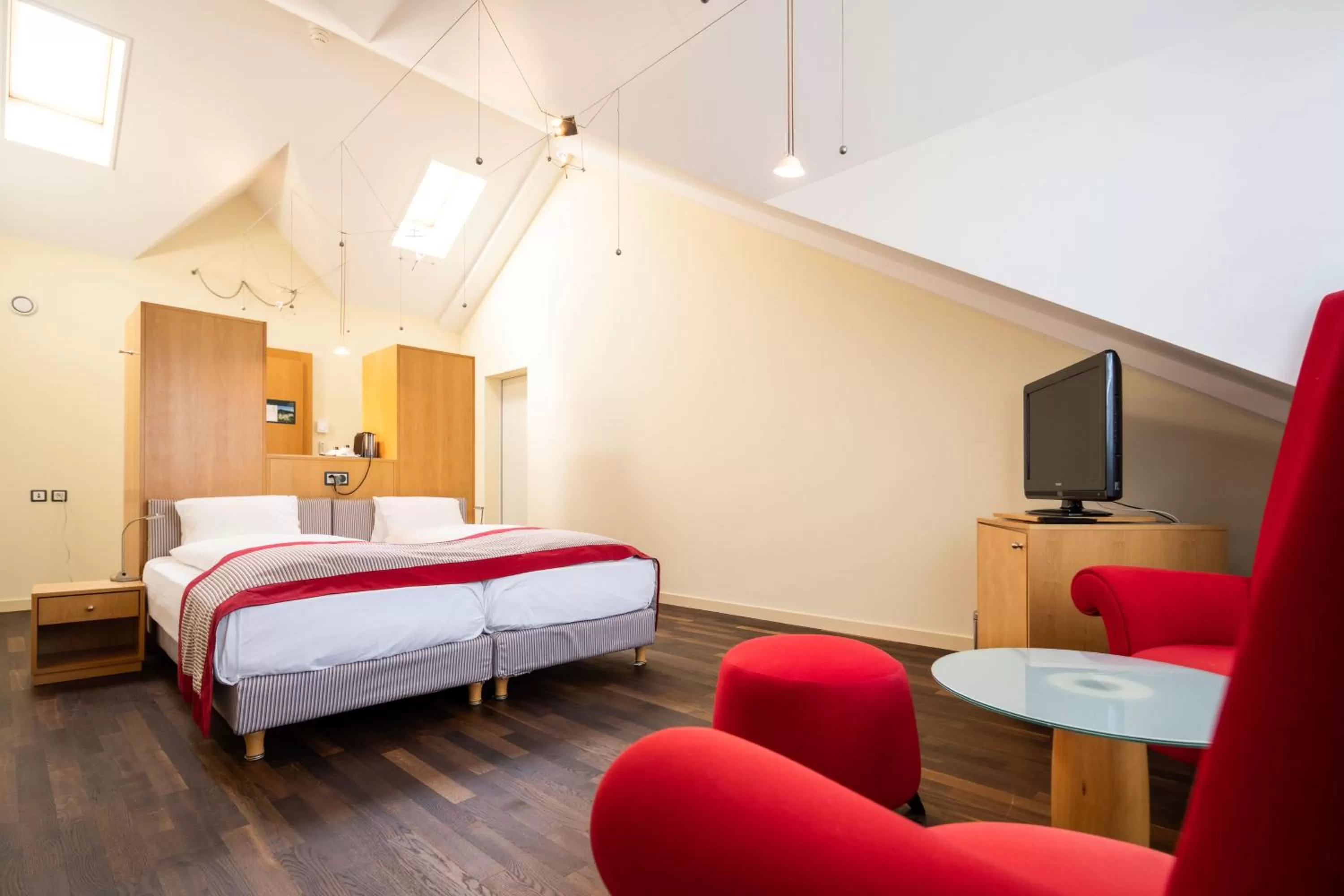 Photo of the whole room, Bed in Hotel Seeburg