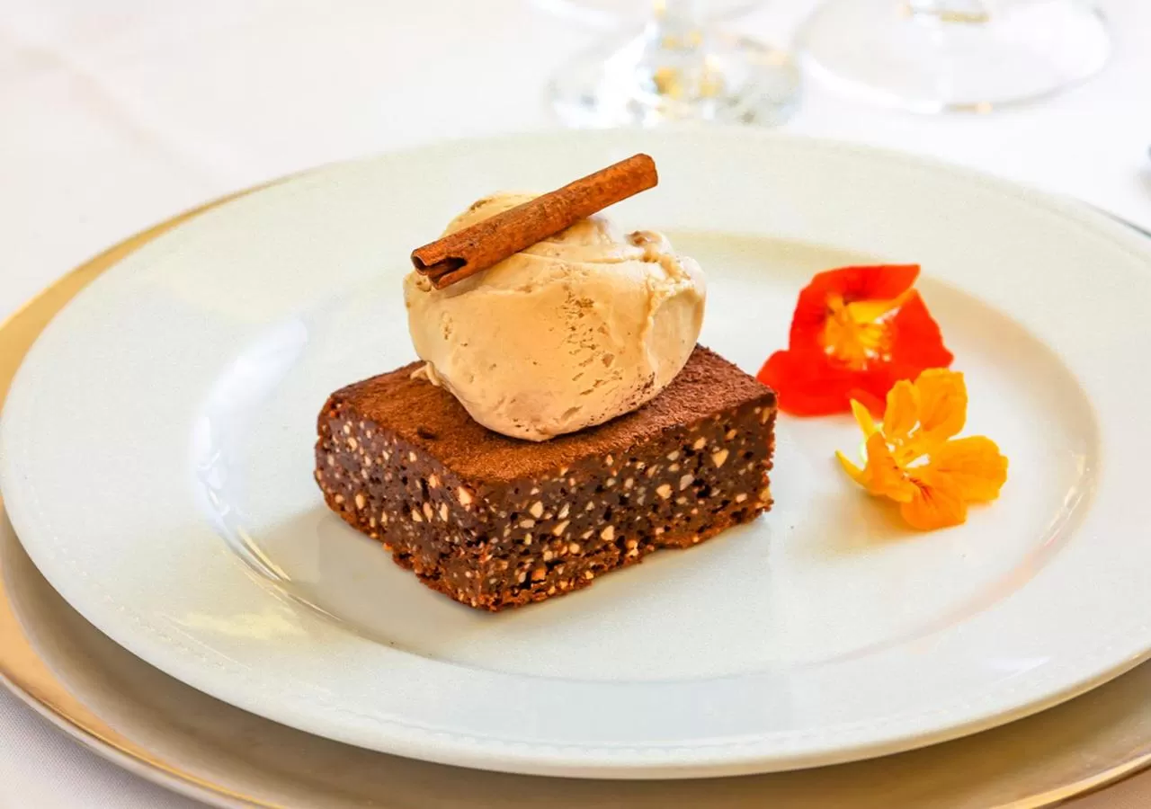 Meals in Estanplaza Nações Unidas