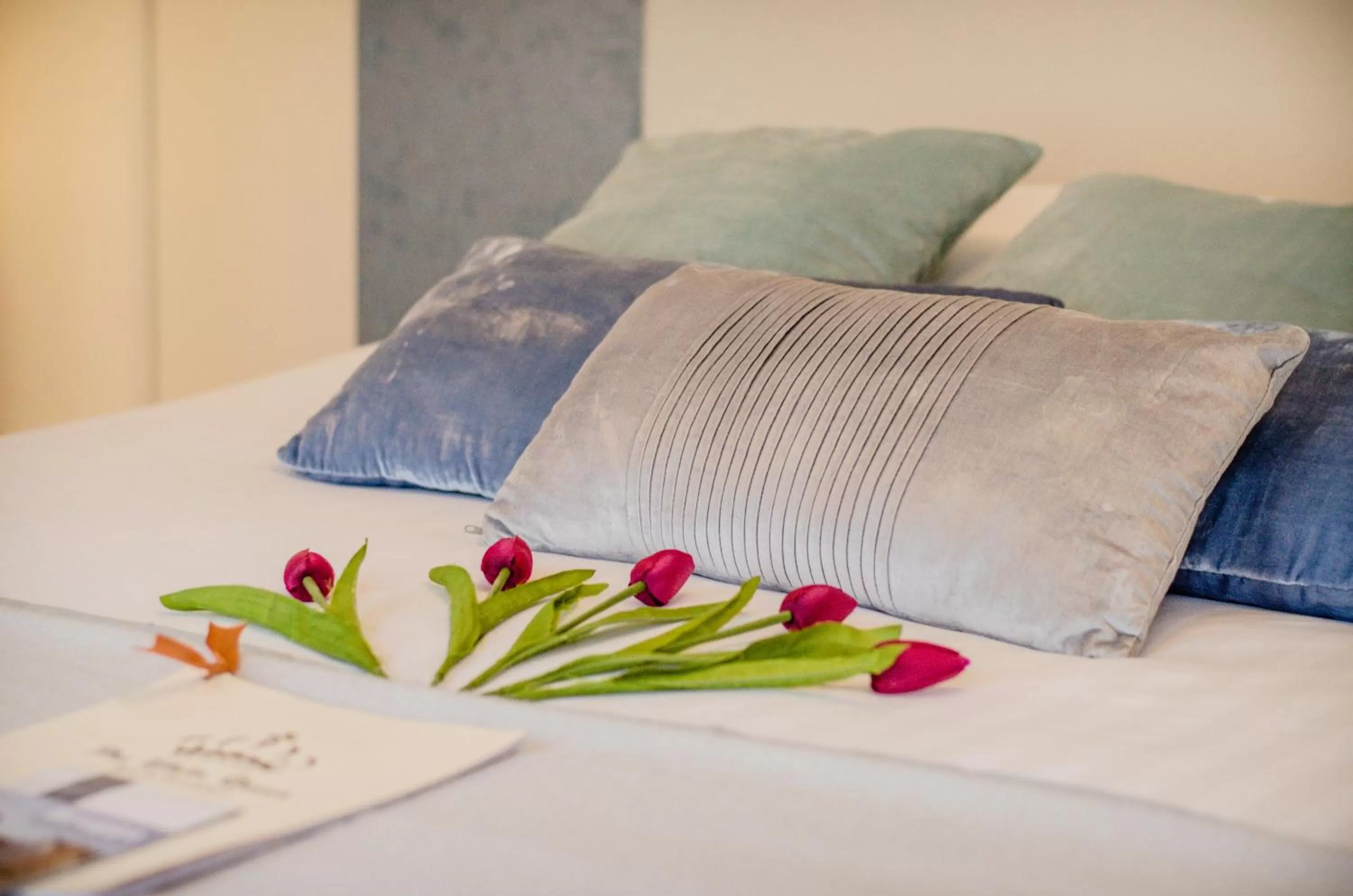Decorative detail, Bed in The White Queen B&B