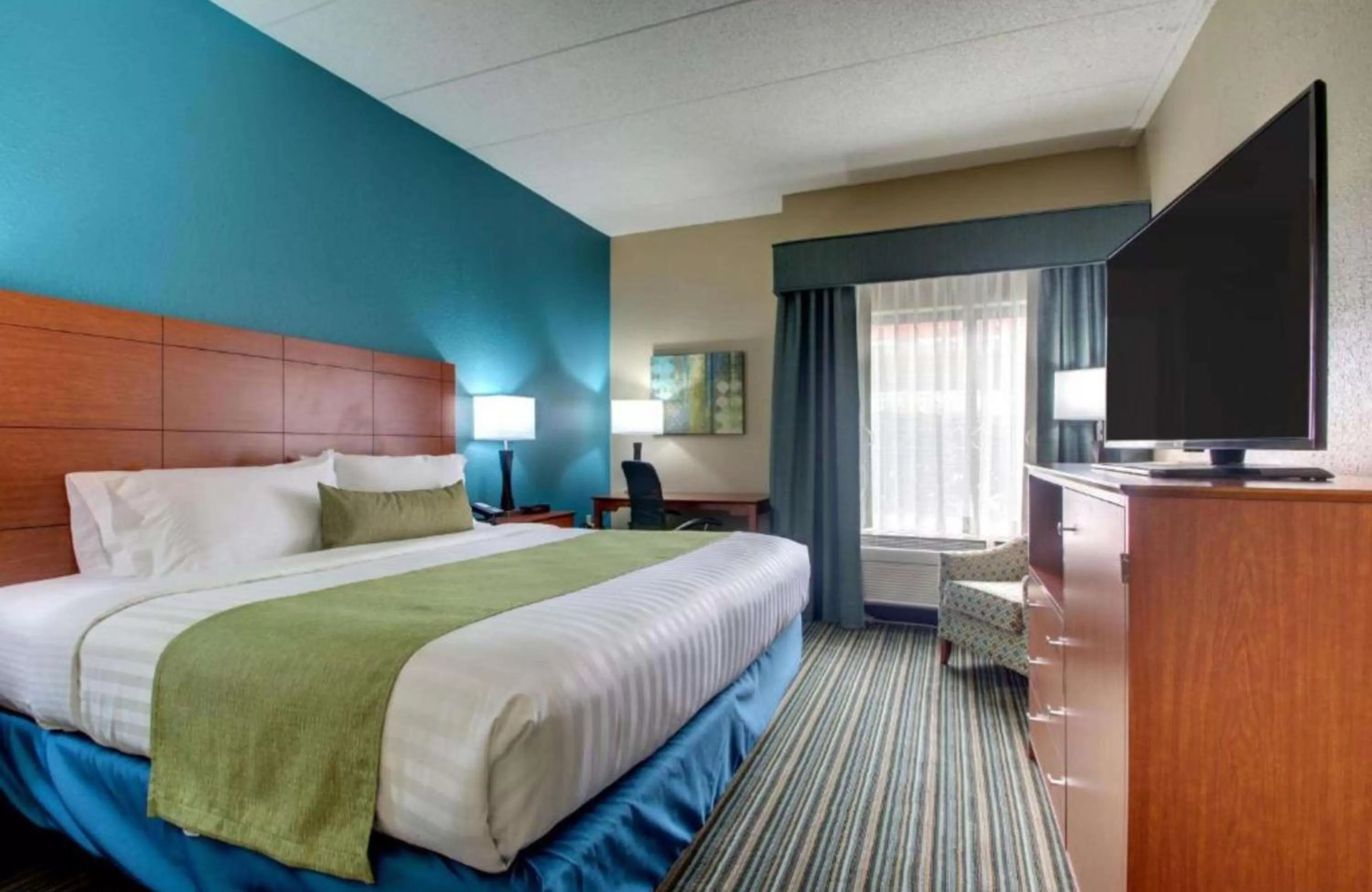 Bedroom, Bed in Best Western Eagles Inn