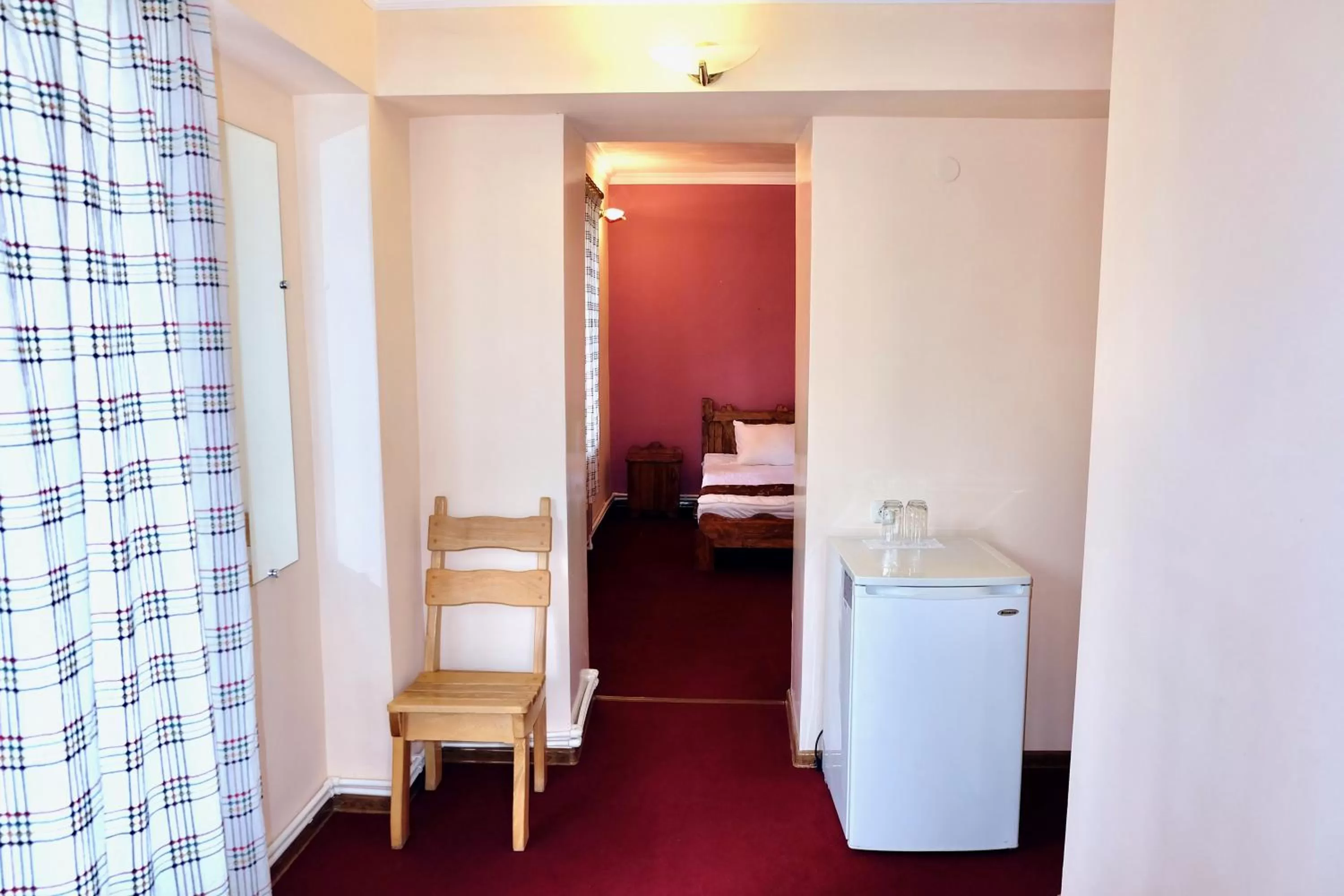 Photo of the whole room, Bed in Dil Hill by Sam