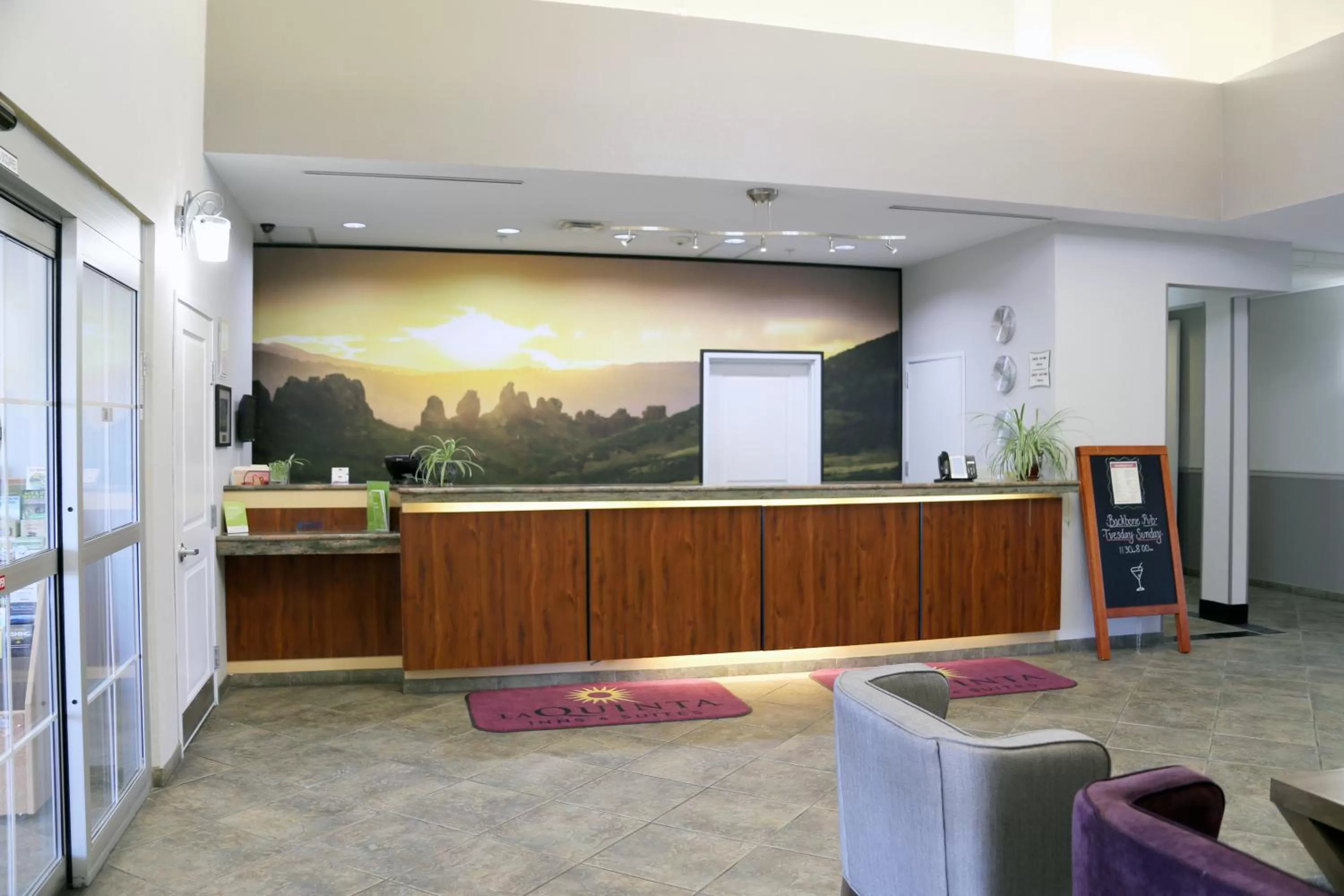 Lobby or reception in La Quinta Inn & Suites by Wyndham Loveland Estes Park