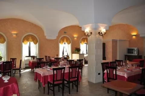 Restaurant/Places to Eat in Grikò Country Hotel