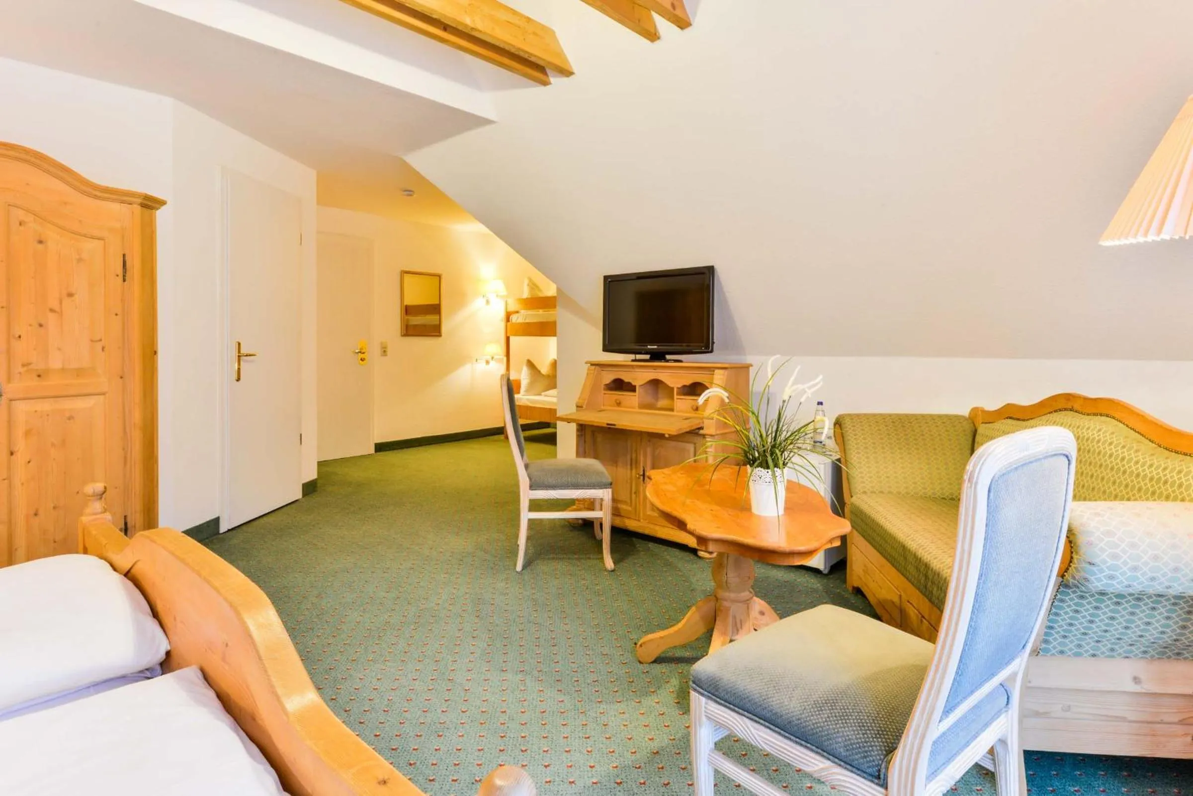 Photo of the whole room in Flair Hotel Vier Jahreszeiten