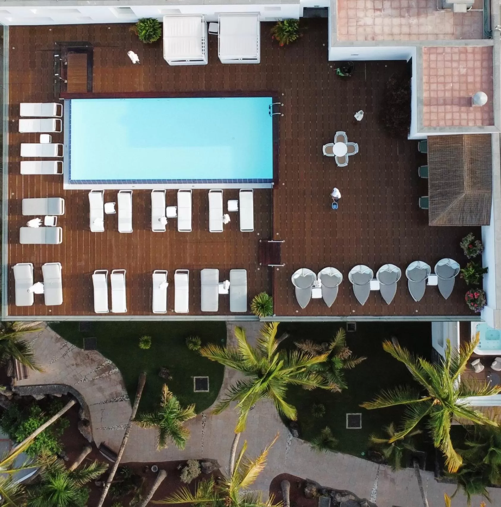 Property building in Hotel Fariones