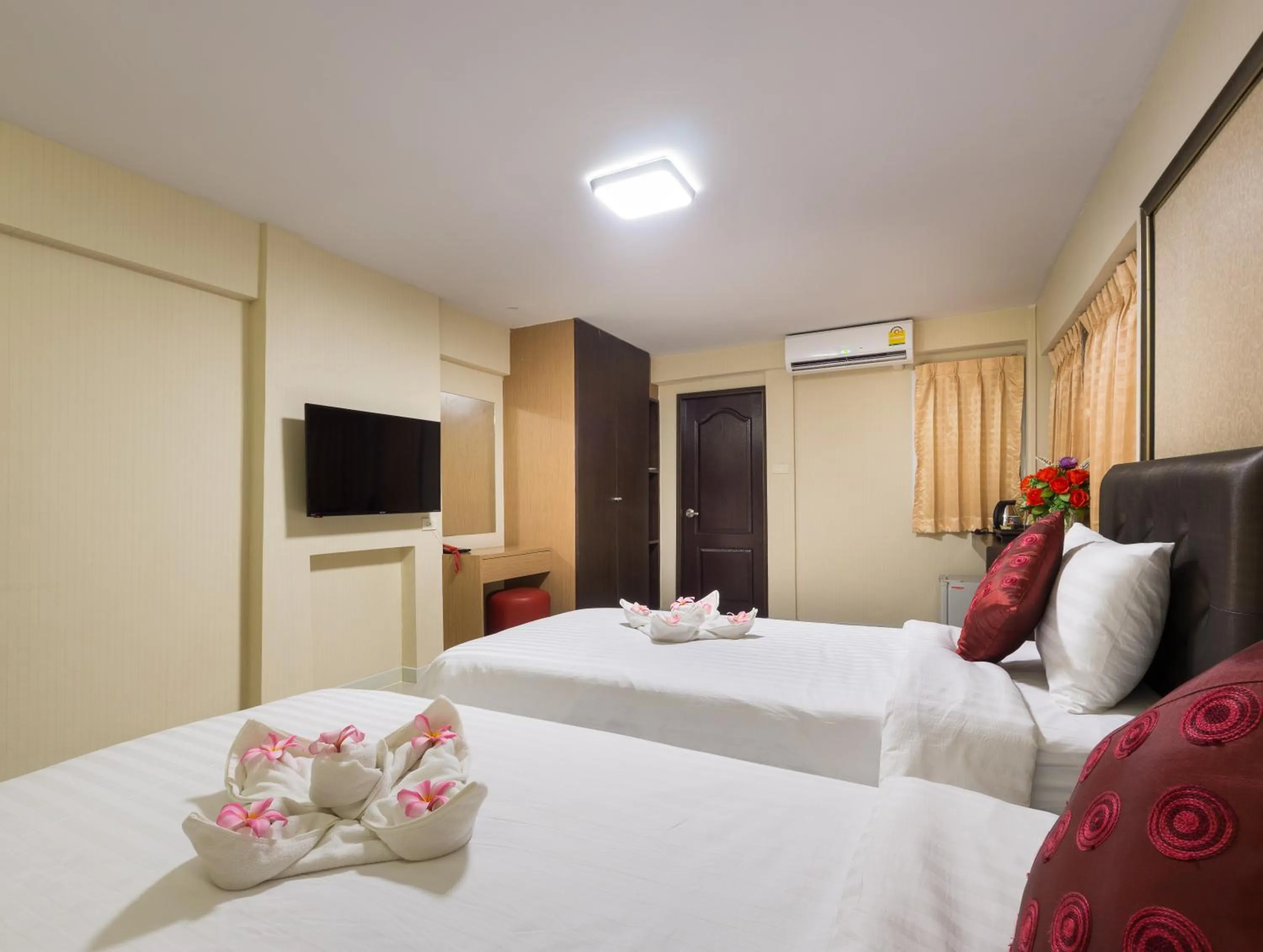 Staff, Bed in NRC Residence