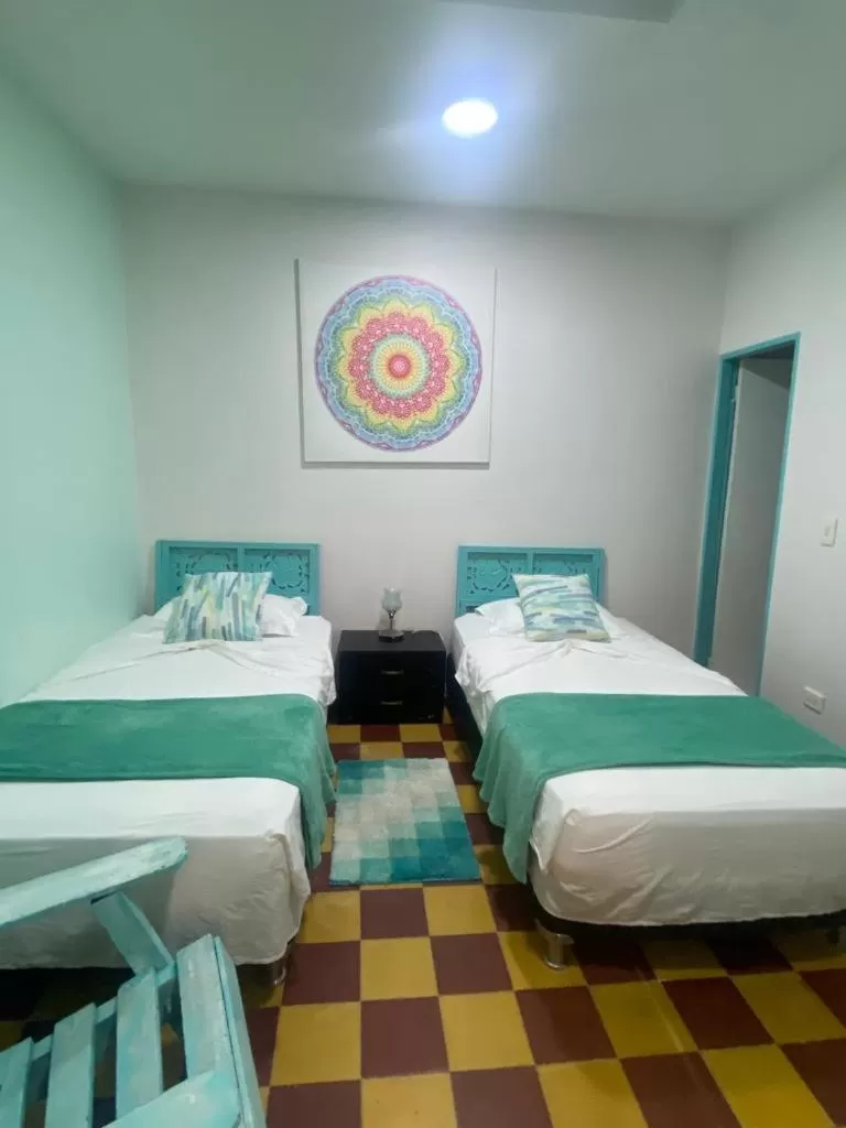 Standard Twin Room in Casa Renacer