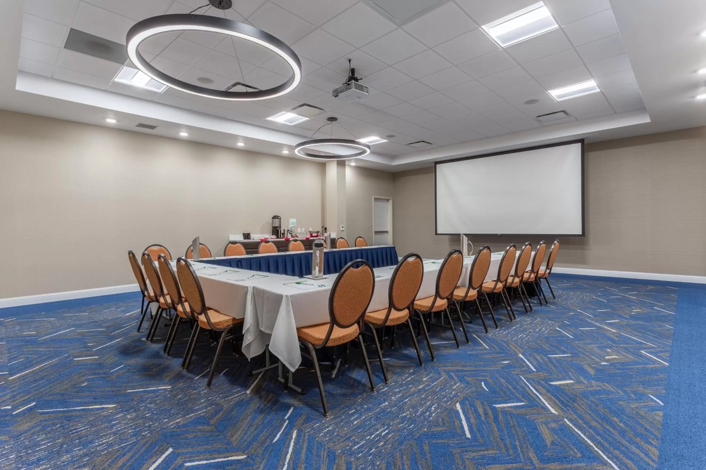 Meeting/conference room in Holiday Inn & Suites - Jefferson City by IHG