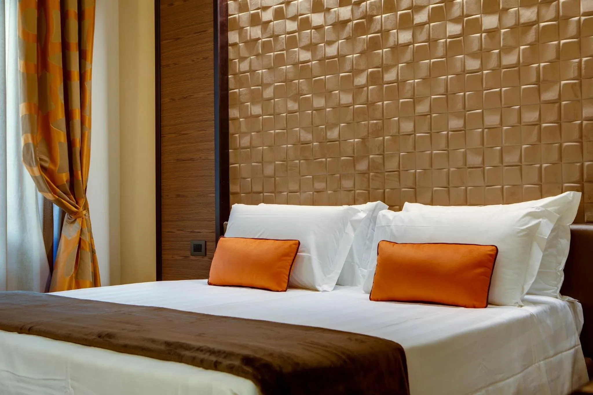 Bed in Solo Experience Hotel