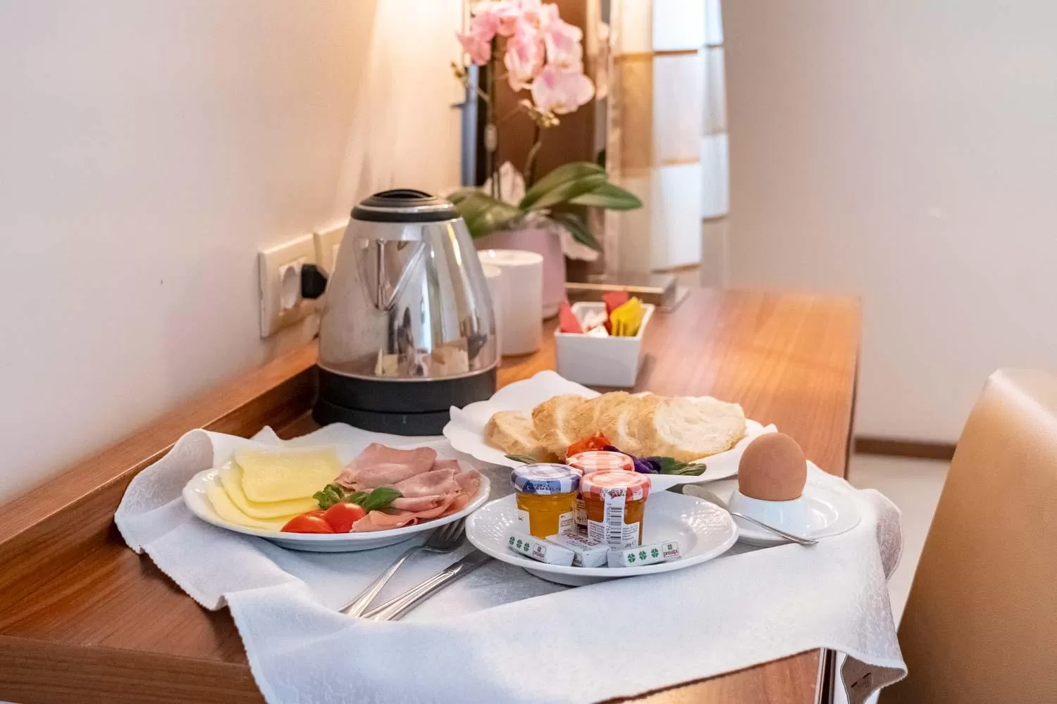 Coffee/tea facilities in Hotel Marinella