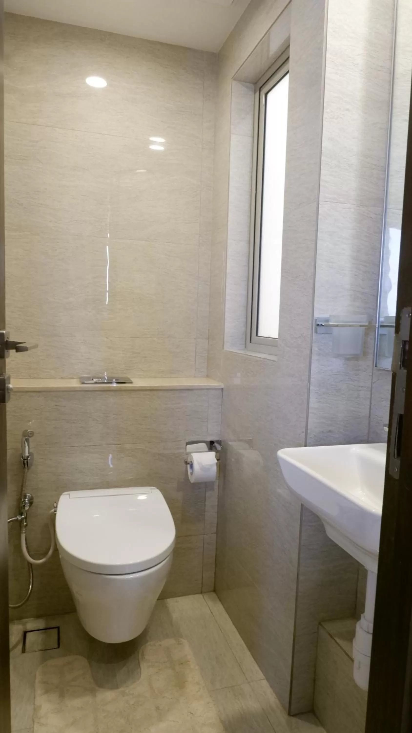Toilet in RELOhomes Serviced Apartment