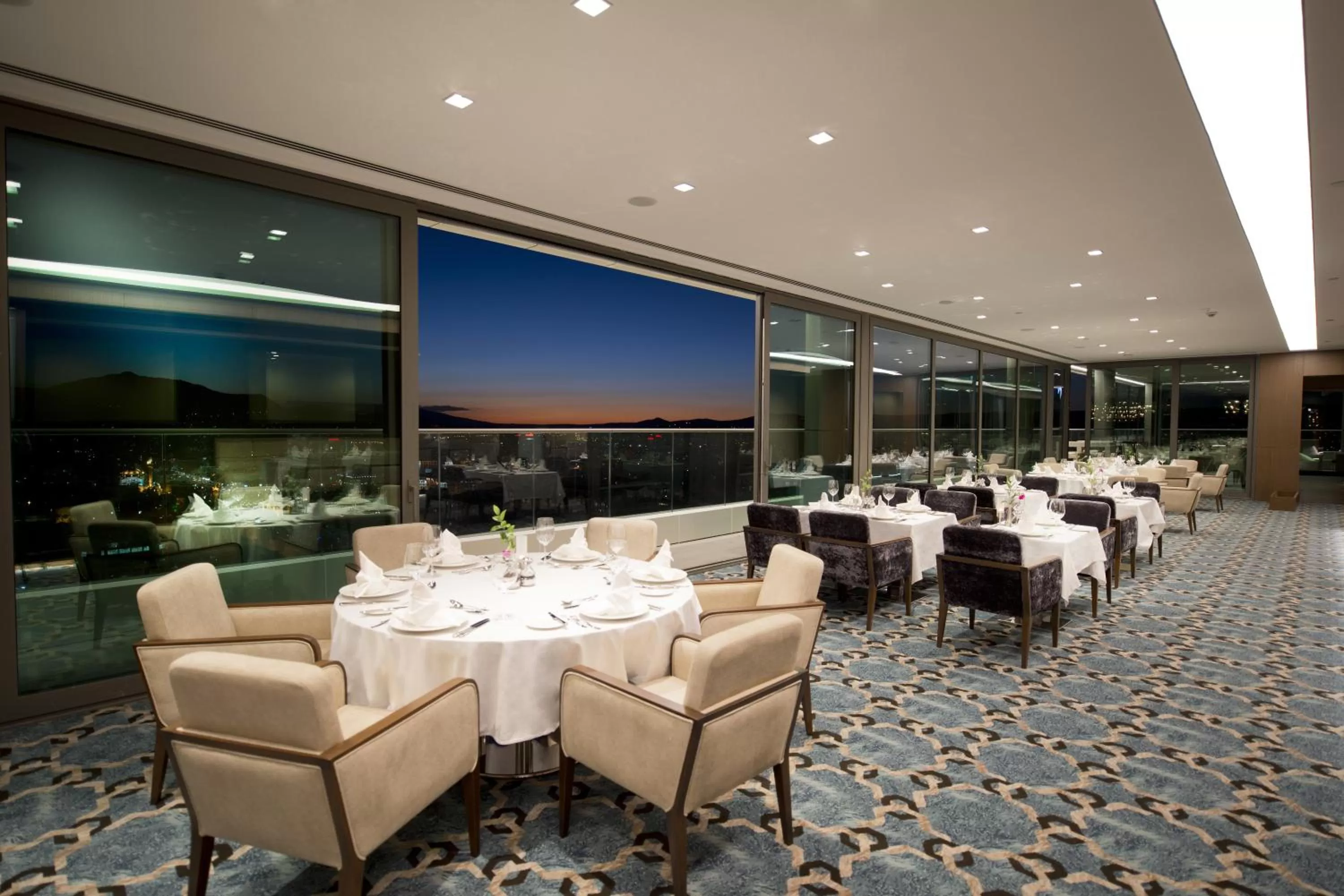 Restaurant/places to eat in Radisson Blu Hotel, Kayseri