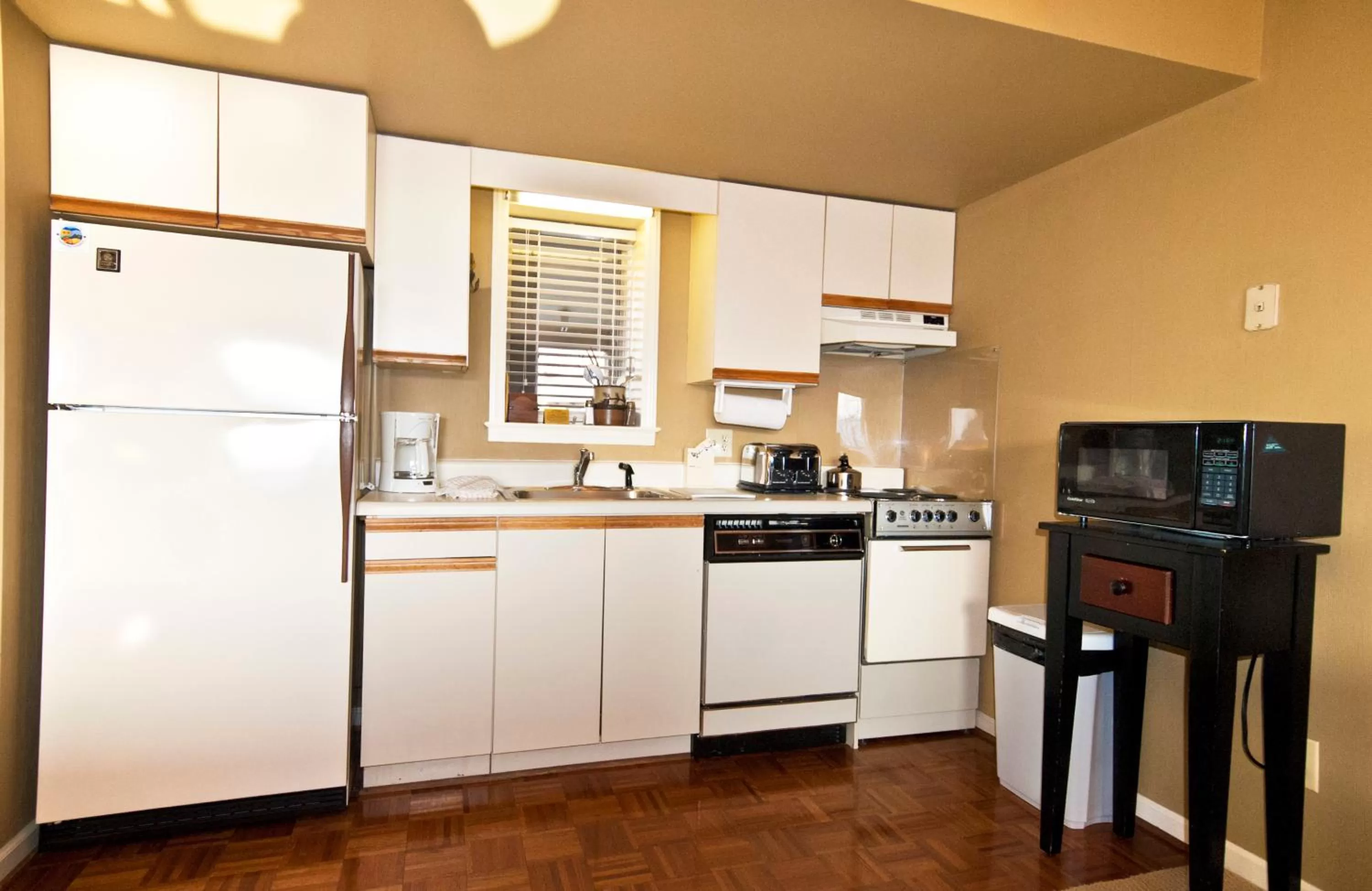 Kitchen or kitchenette in Chetola Resort Condominiums