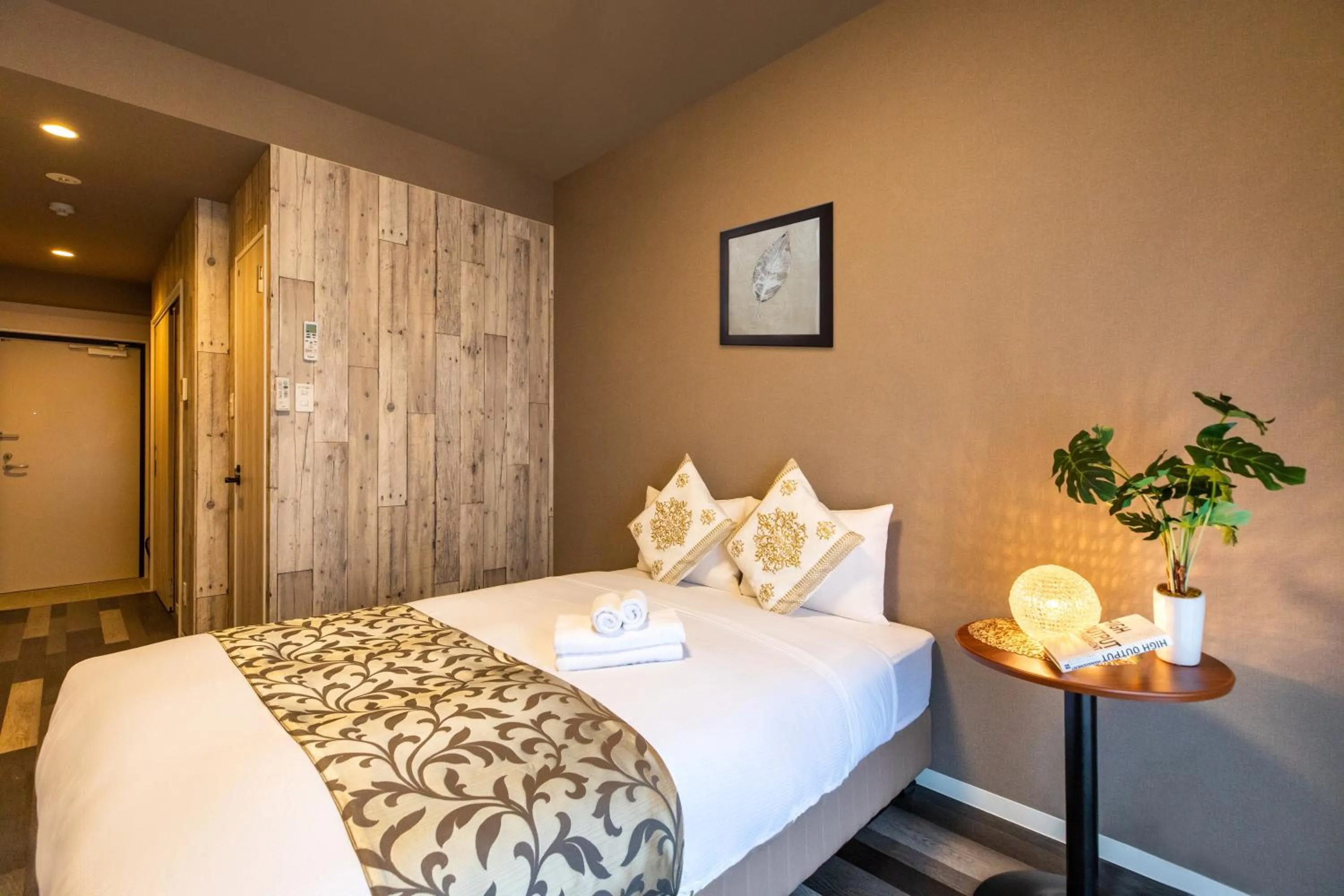 Bed in Mr. Kinjo in MIHARA