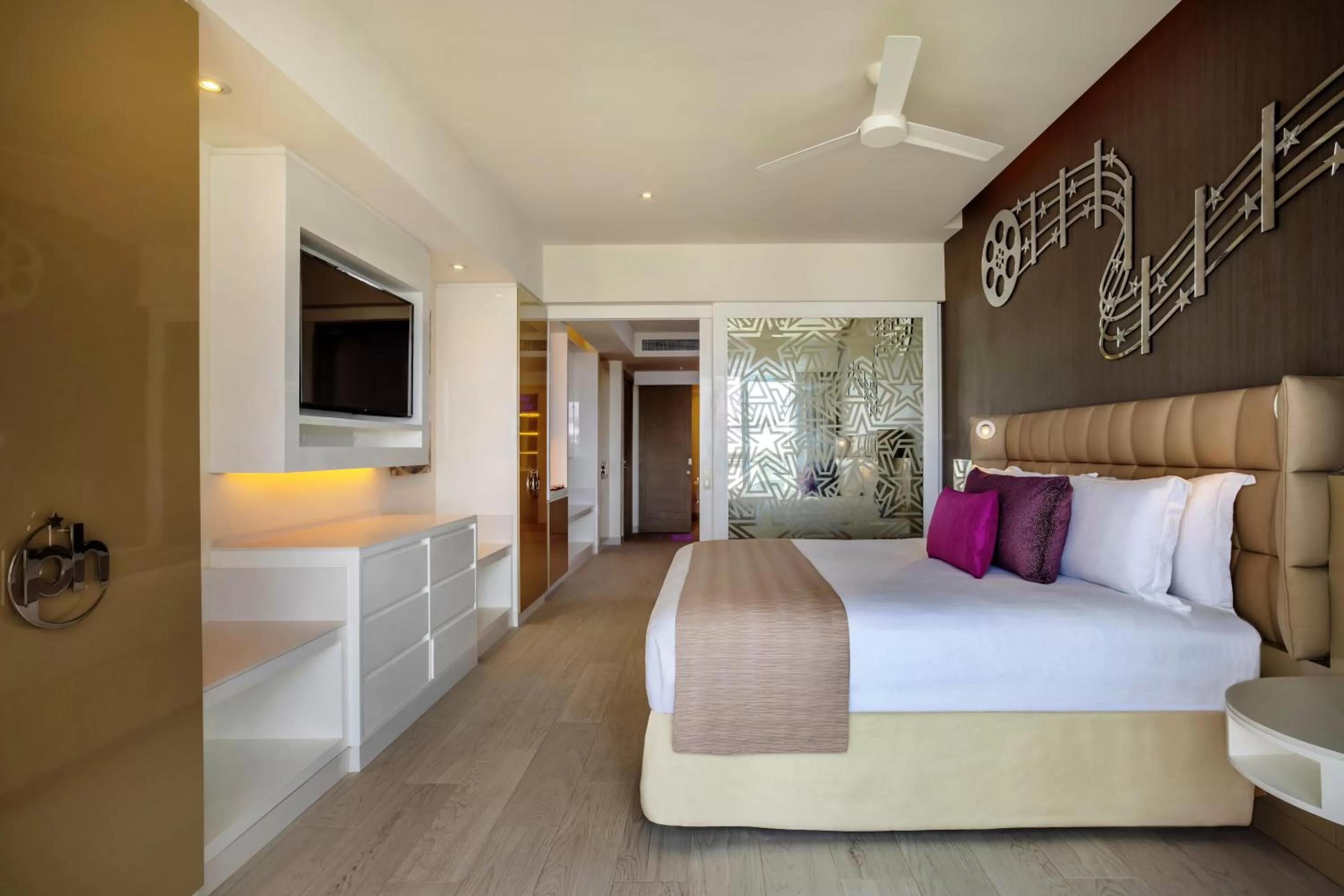 Bed in Planet Hollywood Cancun by Royalton, An Autograph Collection All-Inclusive Resort