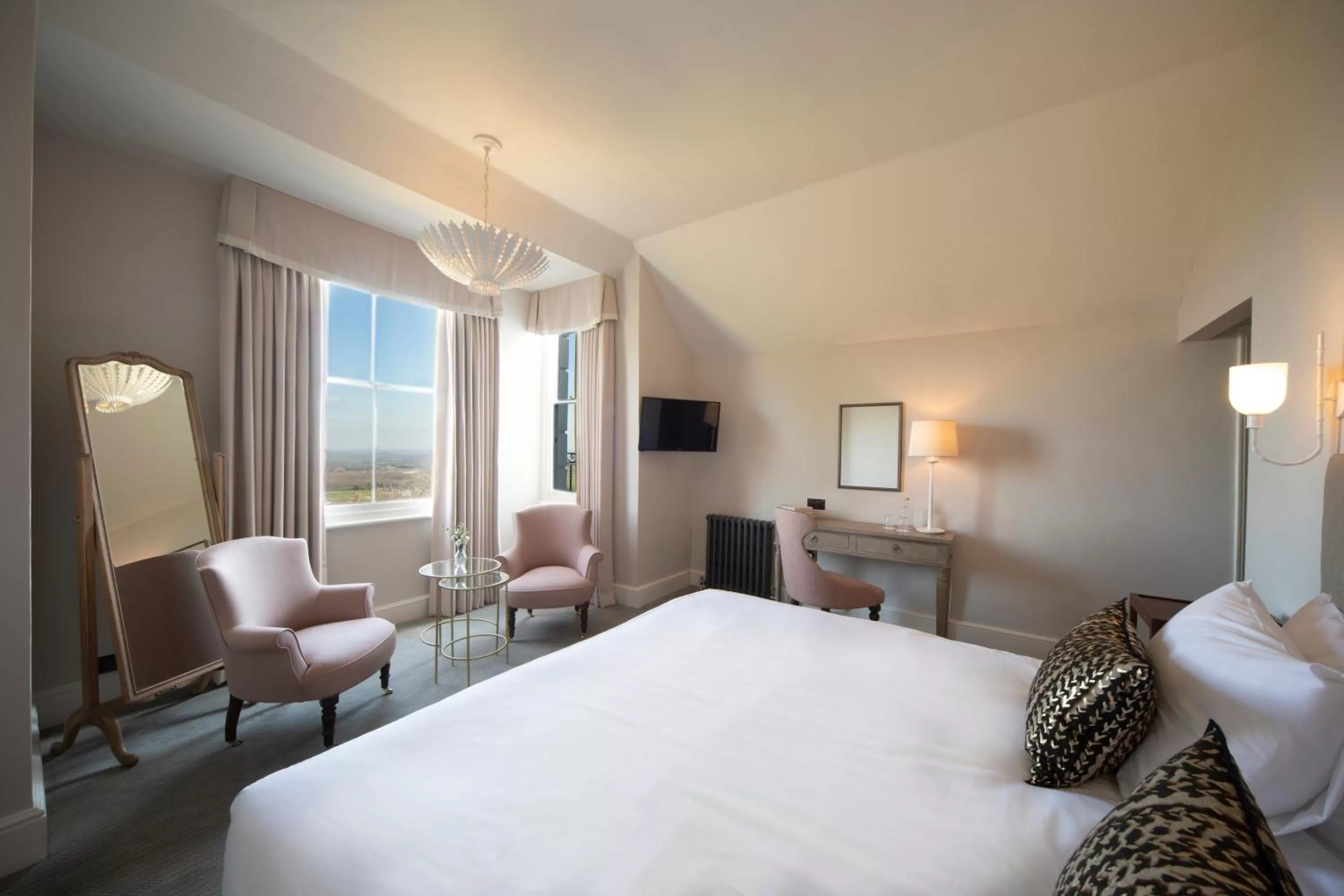 Photo of the whole room, Bed in Cottage In The Wood