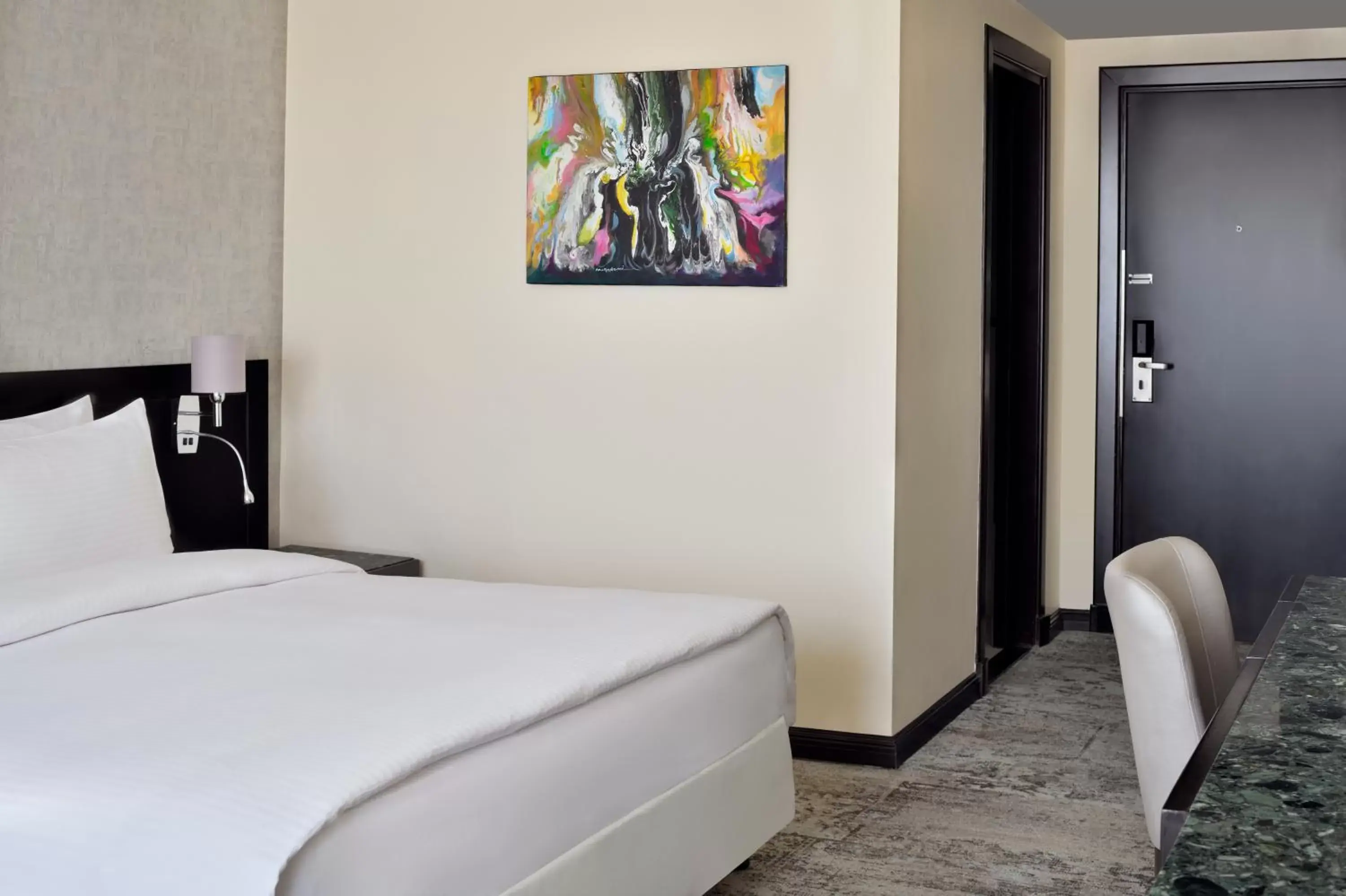 Classic King Room in Mövenpick Hotel Amman Classic King Room in Mövenpick Hotel Amman