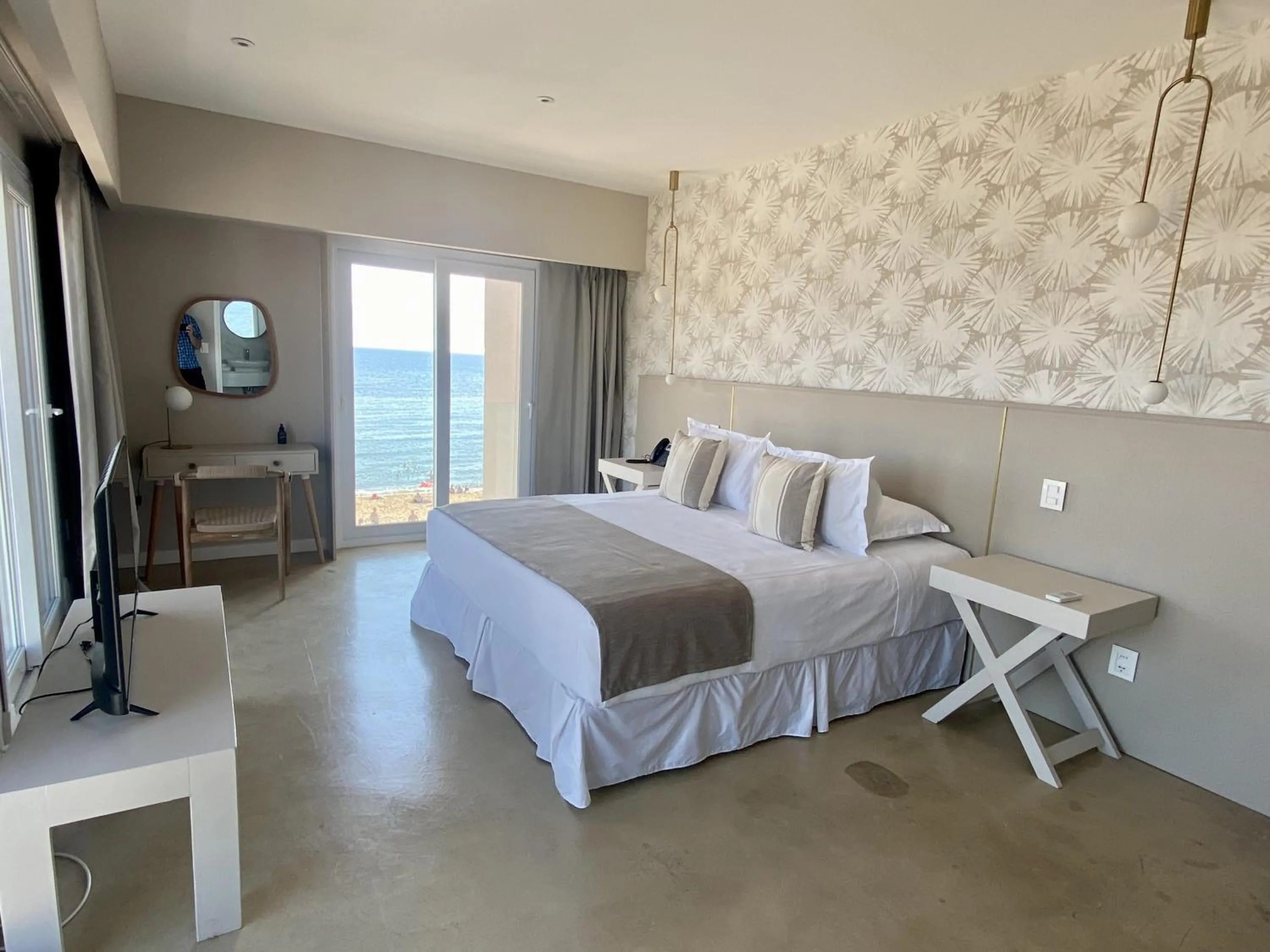 Photo of the whole room, Bed in Serena Hotel - Punta del Este - Unico sobre la Playa