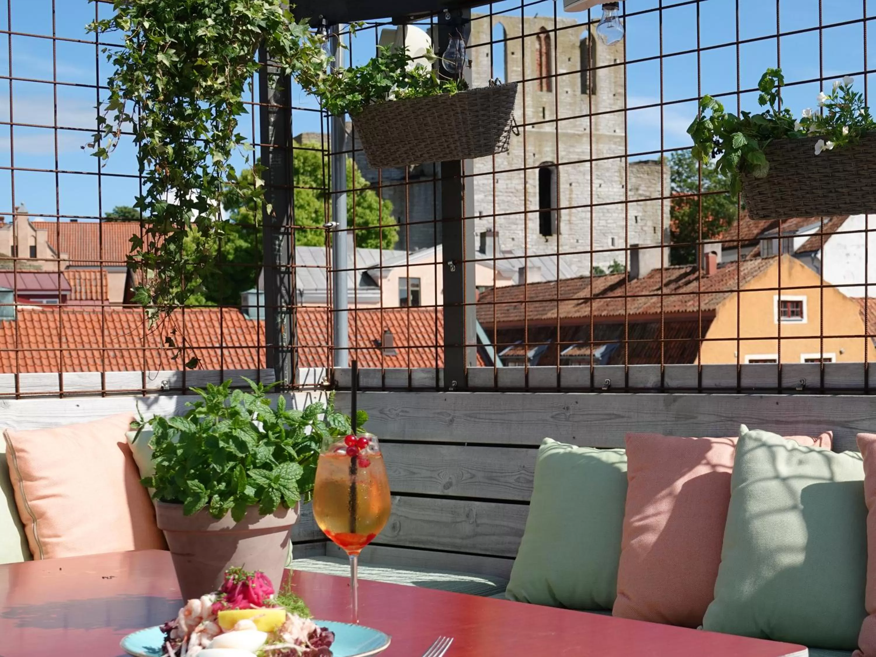 Restaurant/places to eat in Best Western Strand Hotel