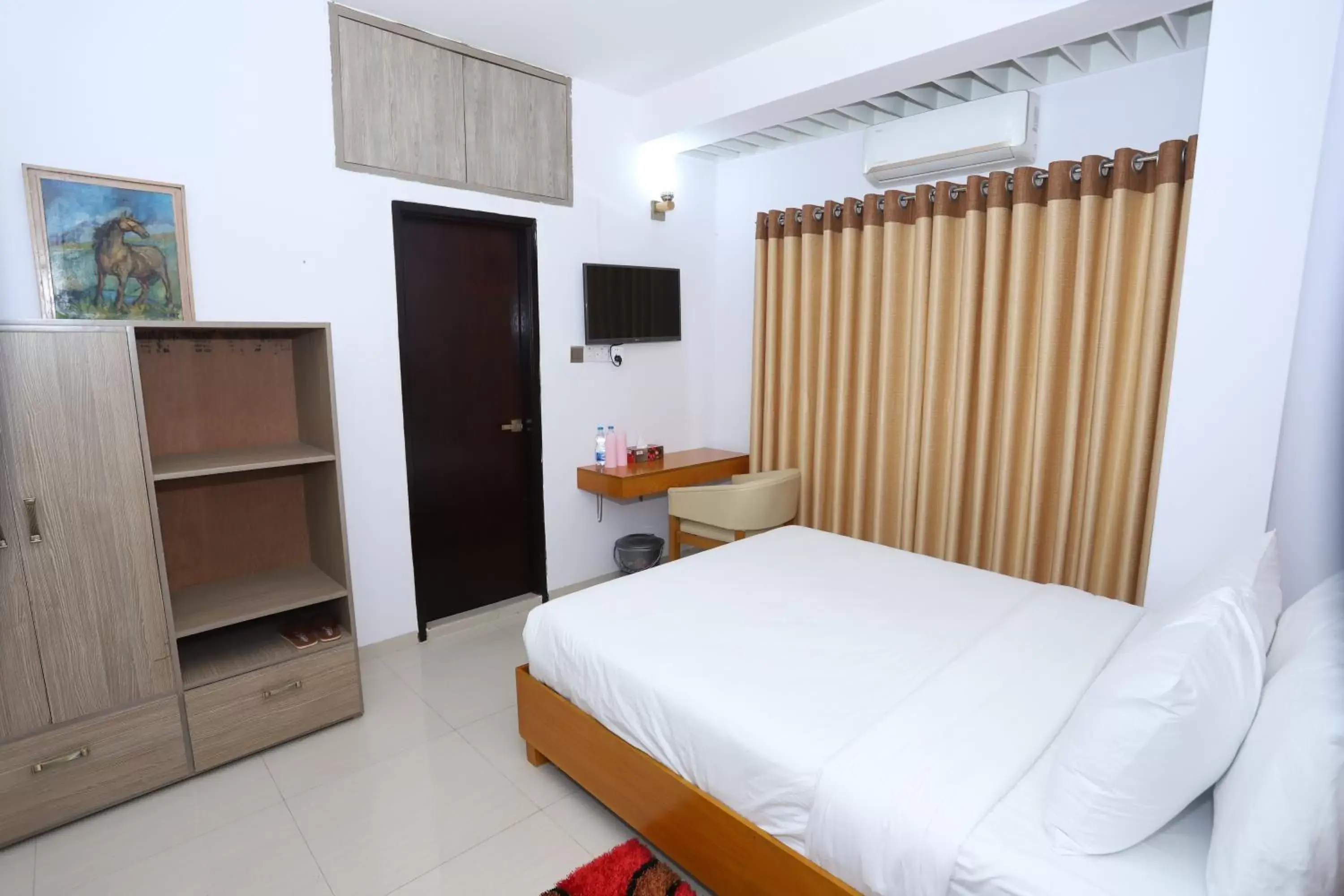 Single Room - single occupancy in Hotel Blue Castle Single Room - single occupancy in Hotel Blue Castle
