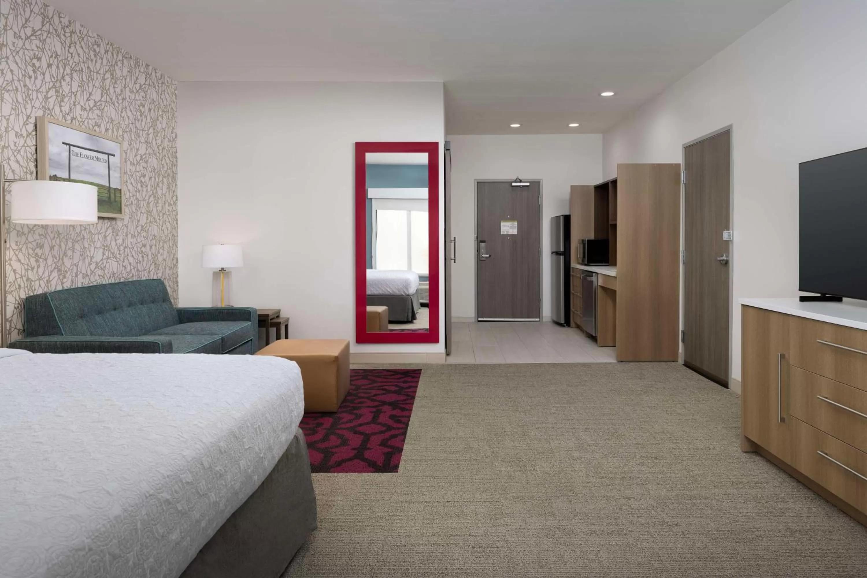 Living room, Bed in Home2 Suites By Hilton Flower Mound Dallas