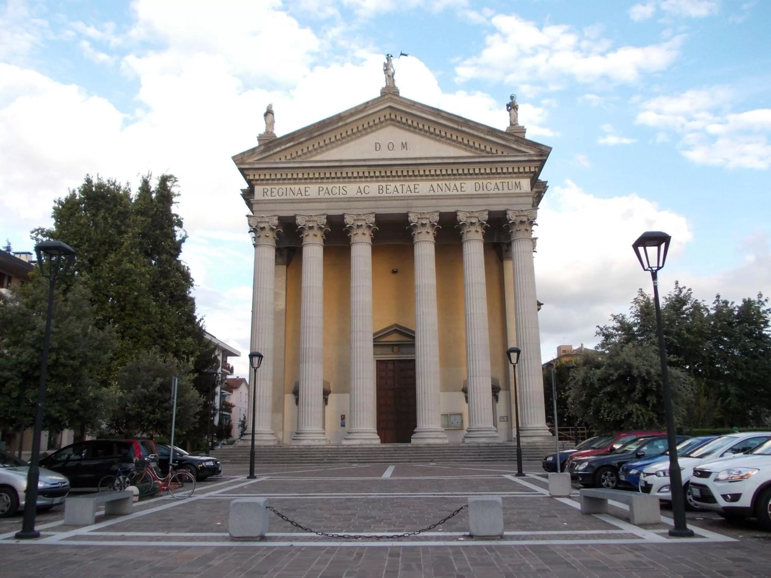 Nearby landmark in Travellers Lodge Bed & Rooms