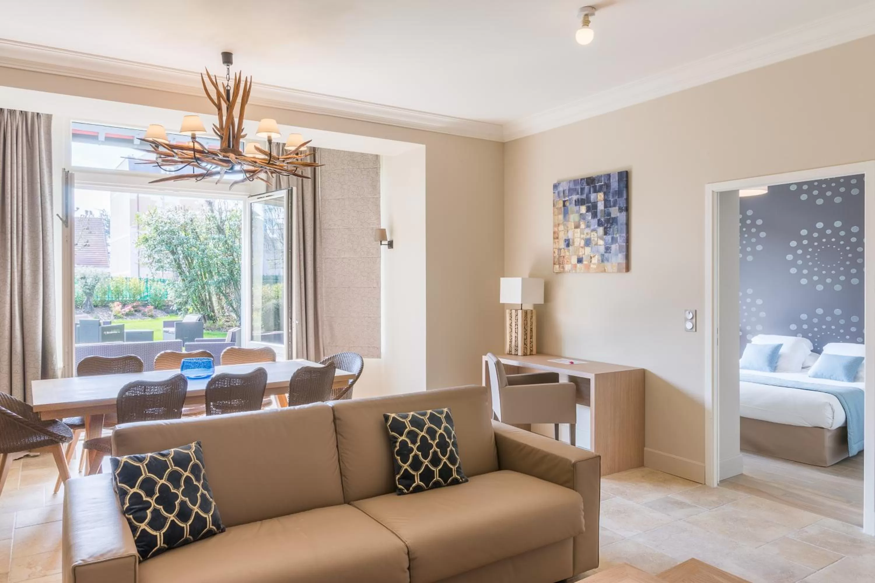 Living room, Bed in Villa Odette