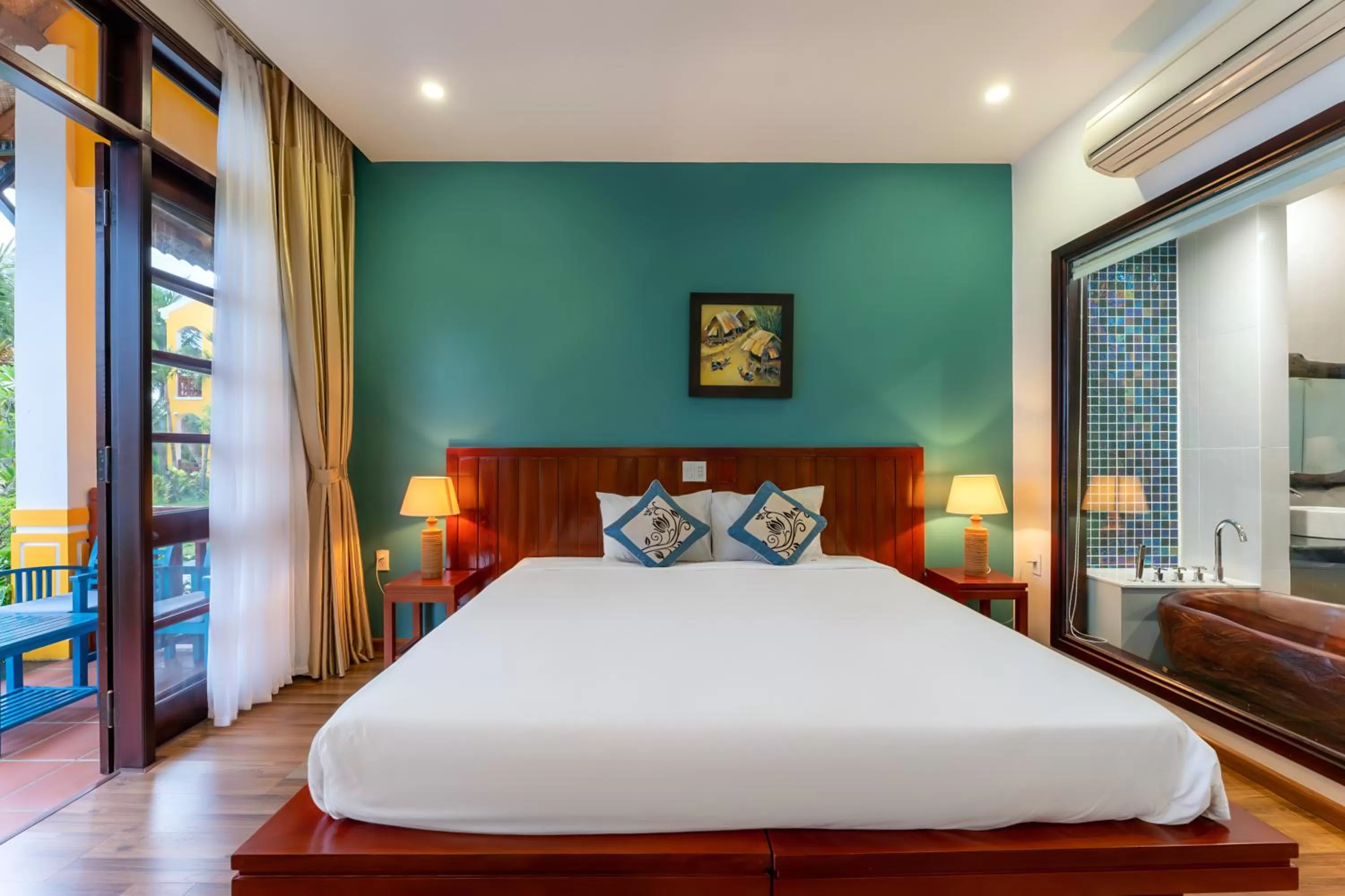 Hot Tub, Bed in ZEN RETREAT HOI AN